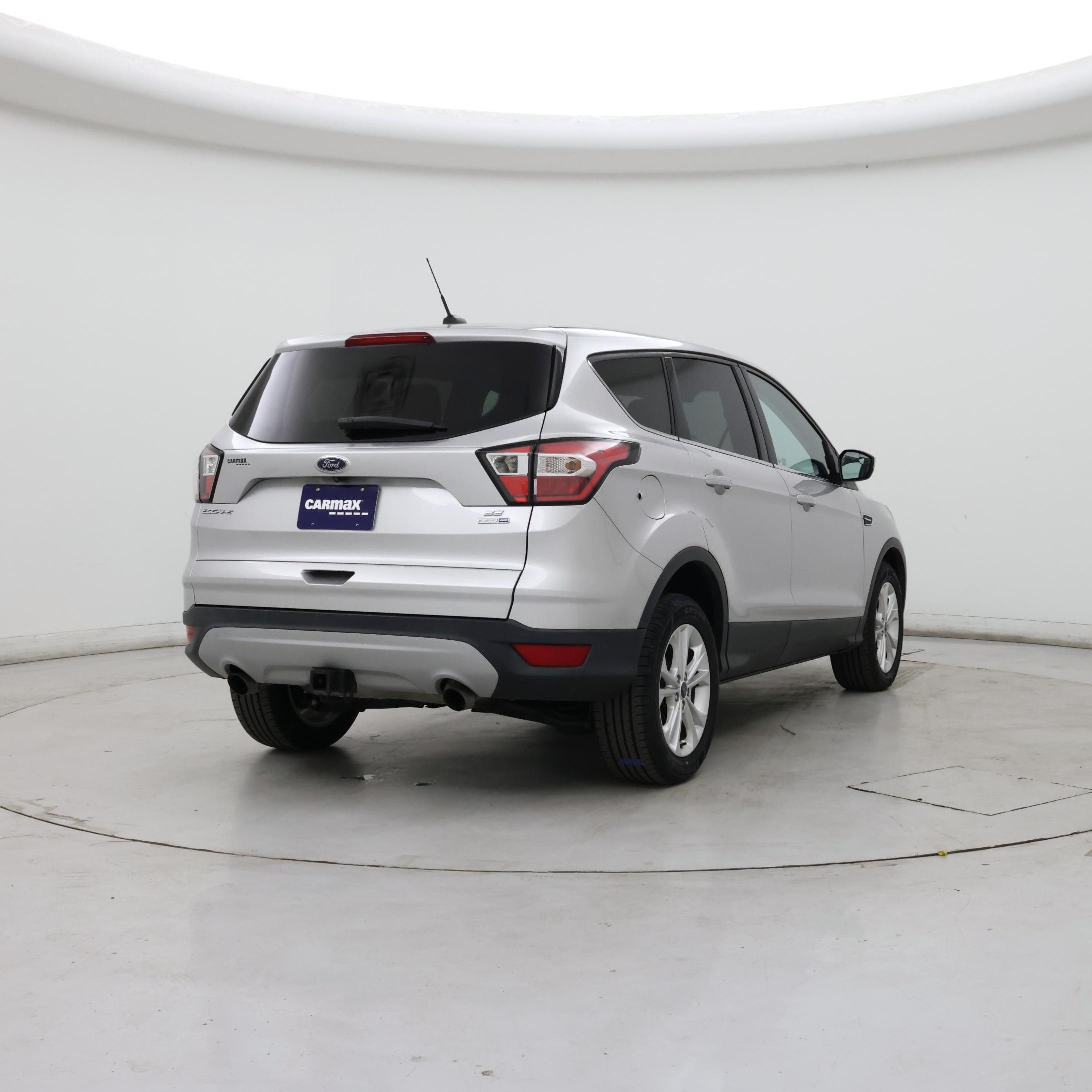 Thumbnail: 2017 Ford Escape - 8