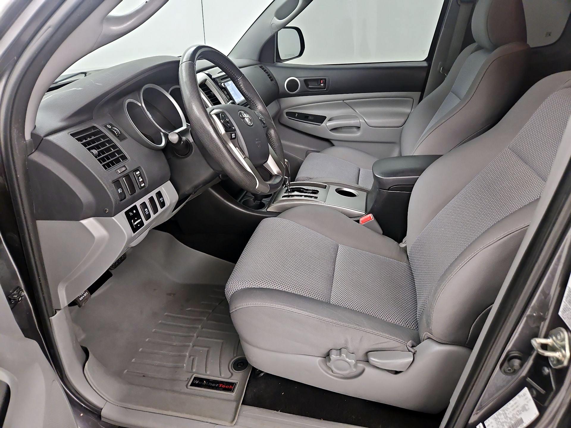 Thumbnail: 2014 Toyota Tacoma - 11