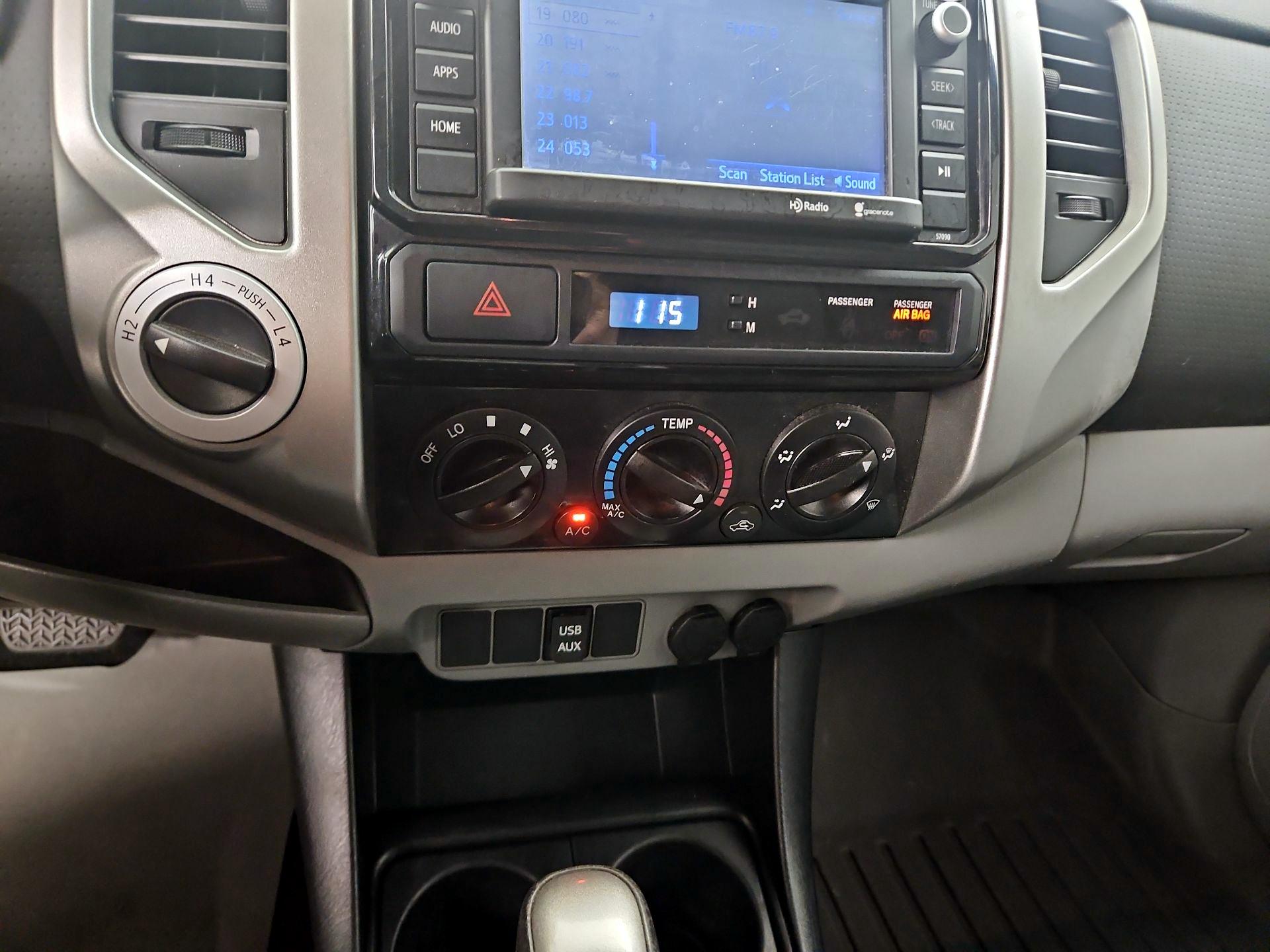 Thumbnail: 2014 Toyota Tacoma - 16