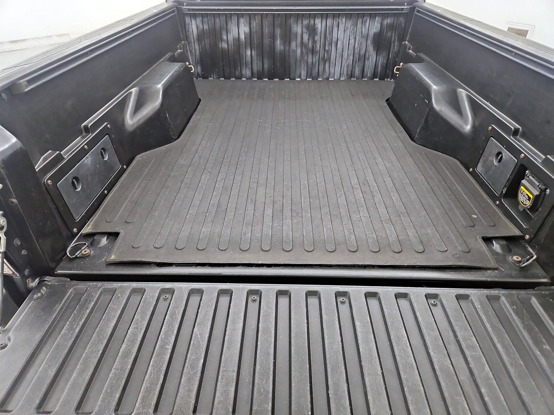 Thumbnail: 2014 Toyota Tacoma - 20