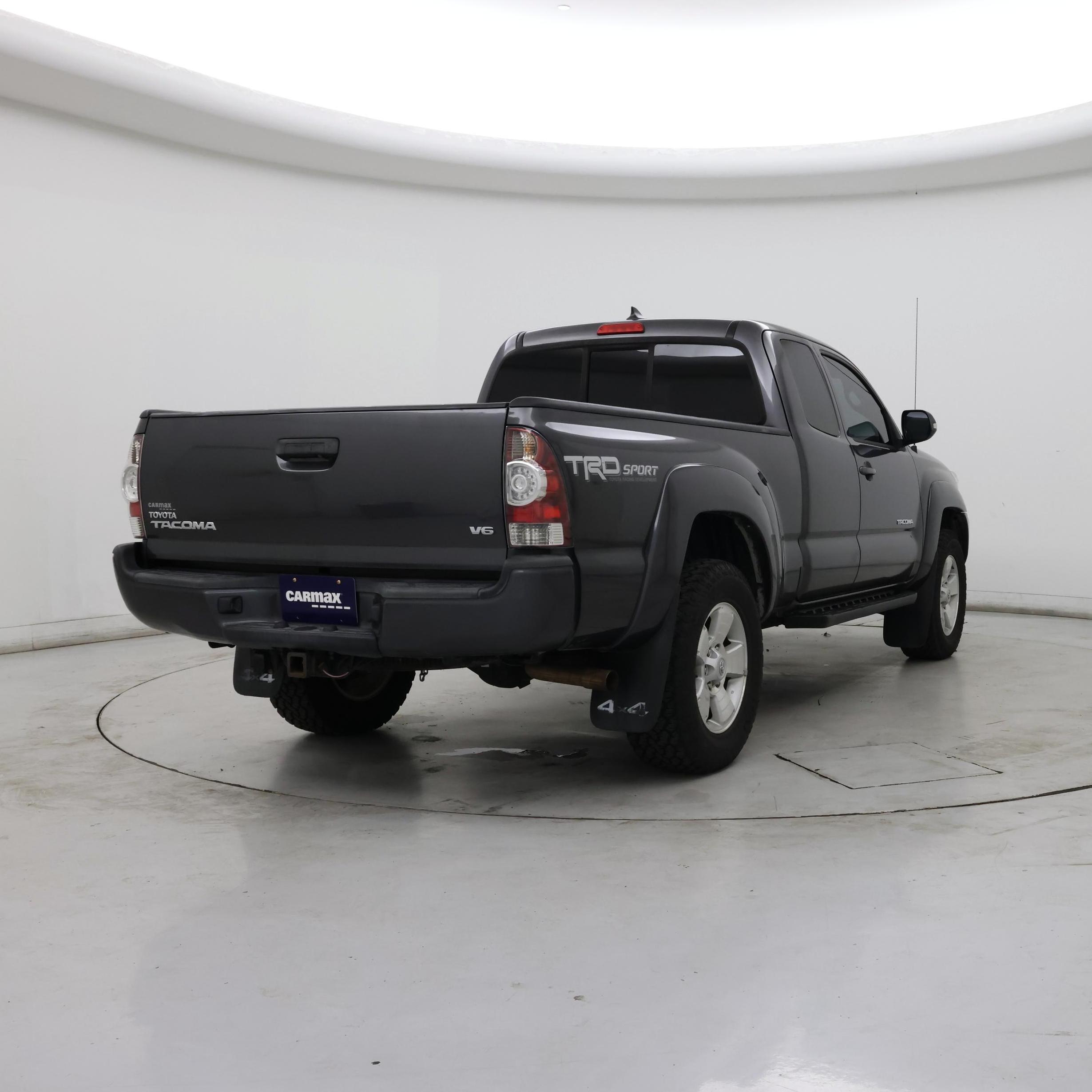 Thumbnail: 2014 Toyota Tacoma - 8