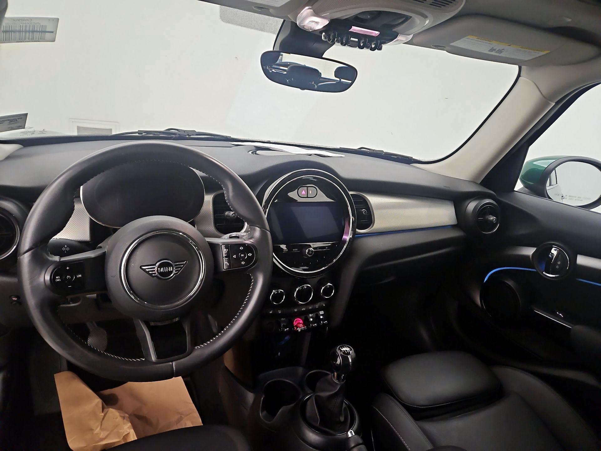 Thumbnail: 2023 MINI Cooper Hardtop - 9