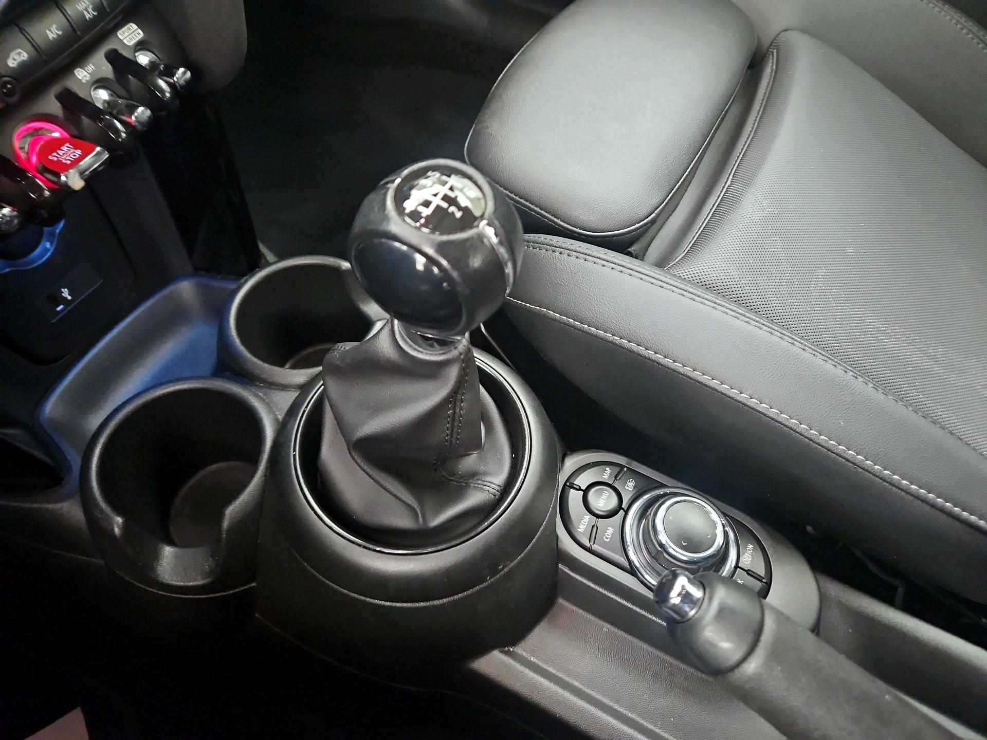 Thumbnail: 2023 MINI Cooper Hardtop - 16