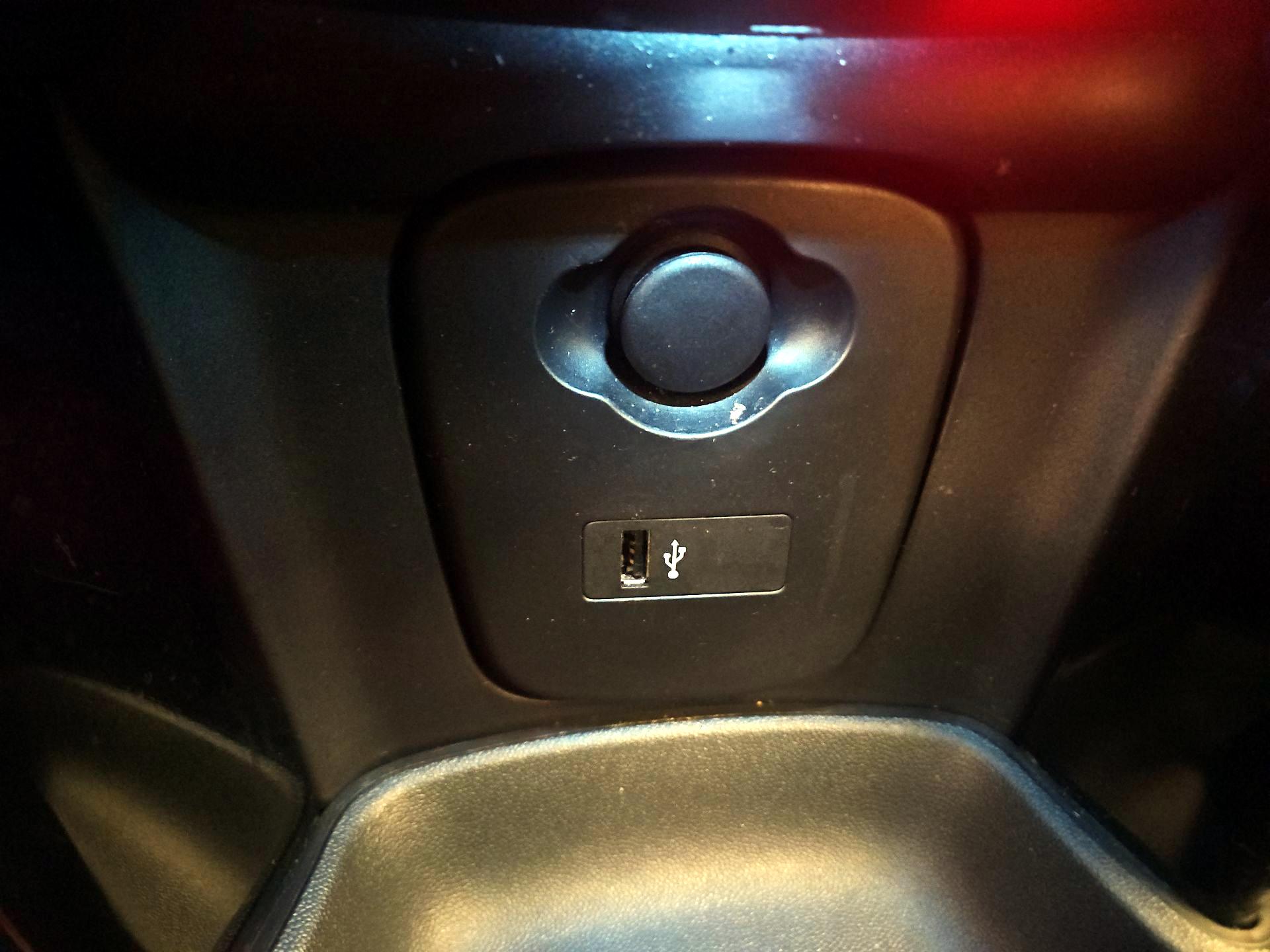 Thumbnail: 2023 MINI Cooper Hardtop - 17