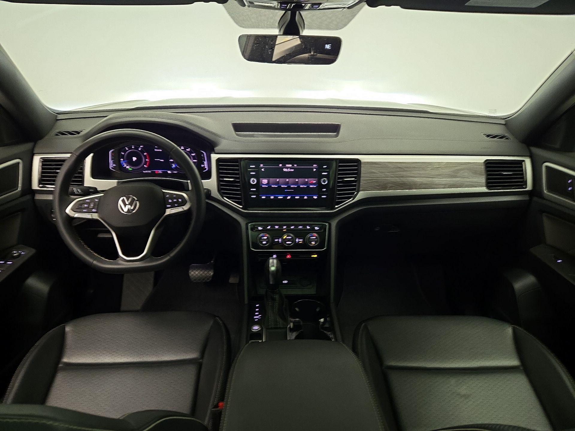 Thumbnail: 2022 Volkswagen Atlas - 9