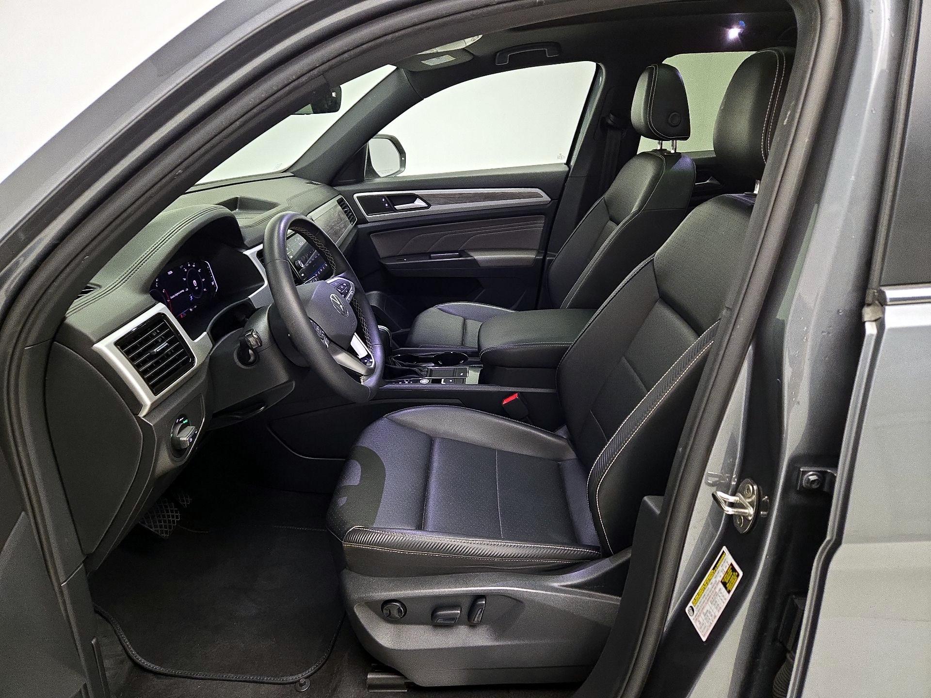 Thumbnail: 2022 Volkswagen Atlas - 11