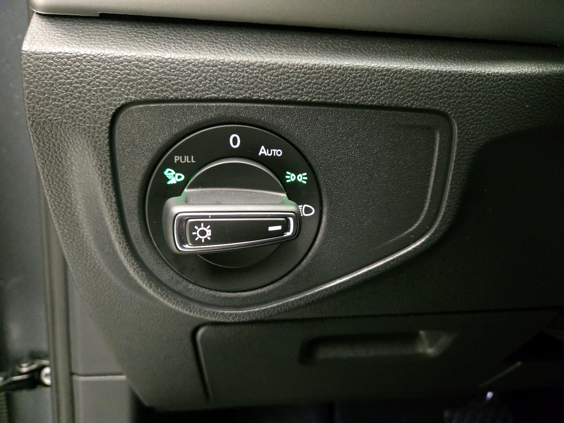 Thumbnail: 2022 Volkswagen Atlas - 13