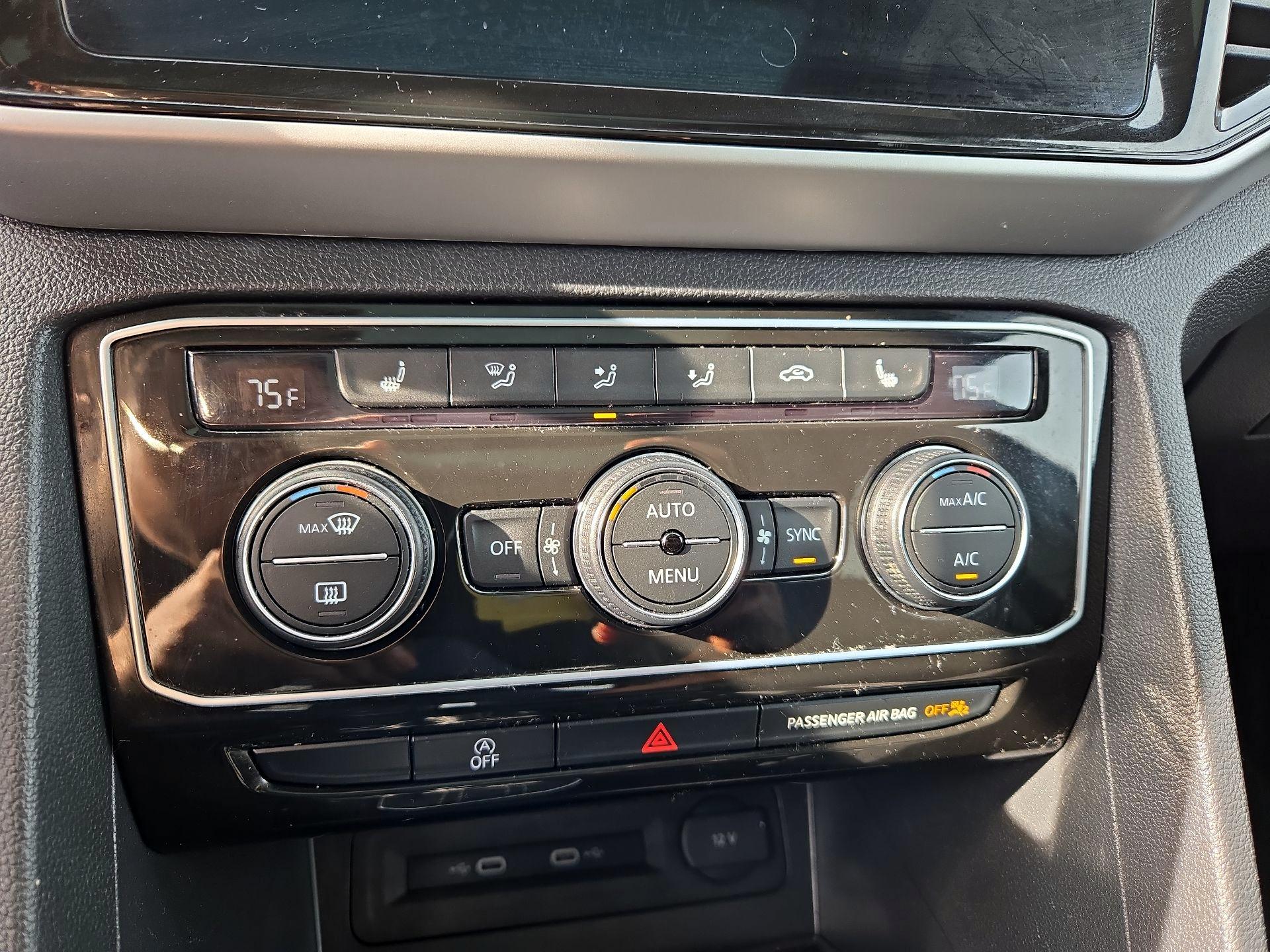 Thumbnail: 2022 Volkswagen Atlas - 16