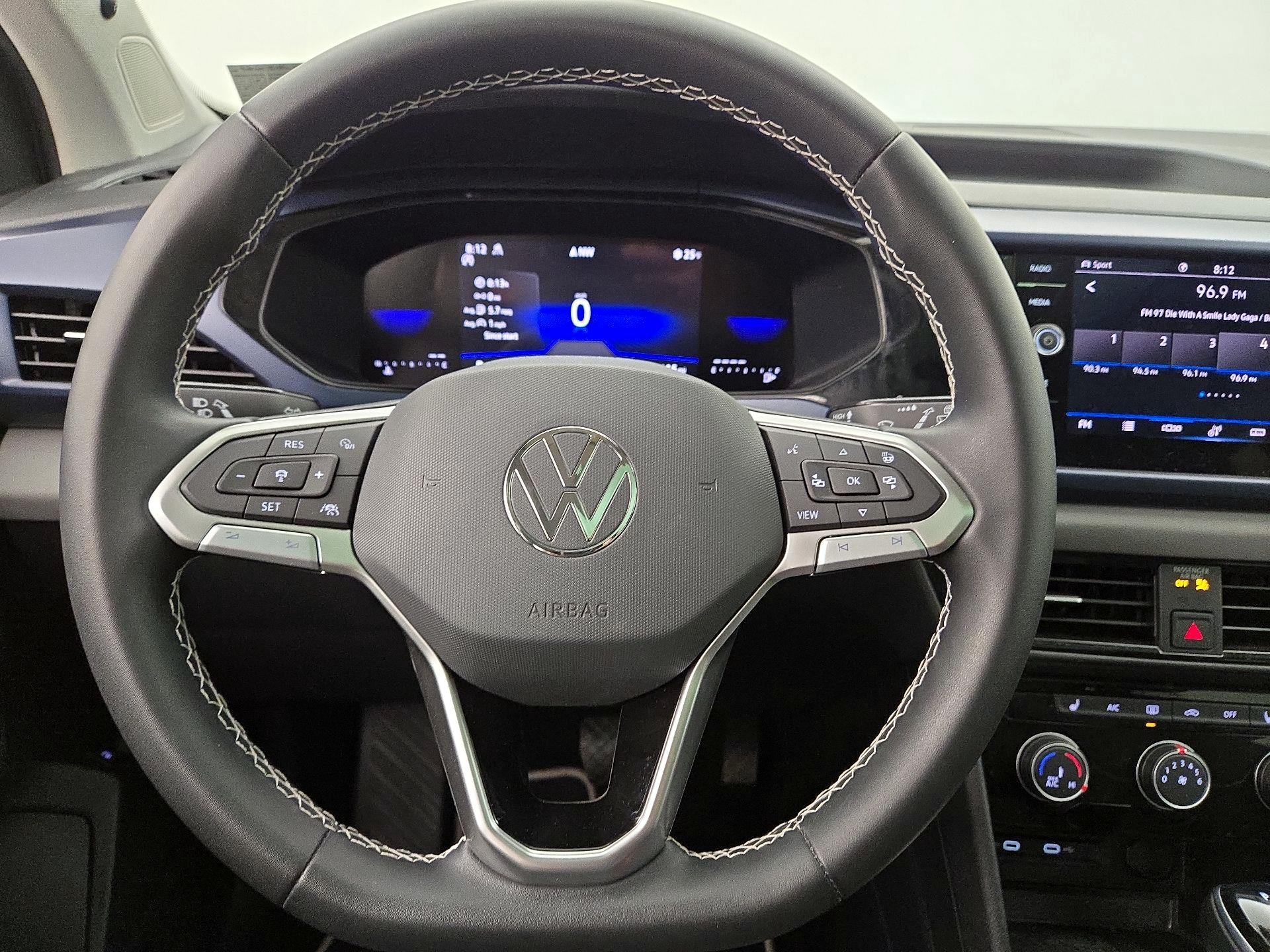 Thumbnail: 2023 Volkswagen Taos - 10