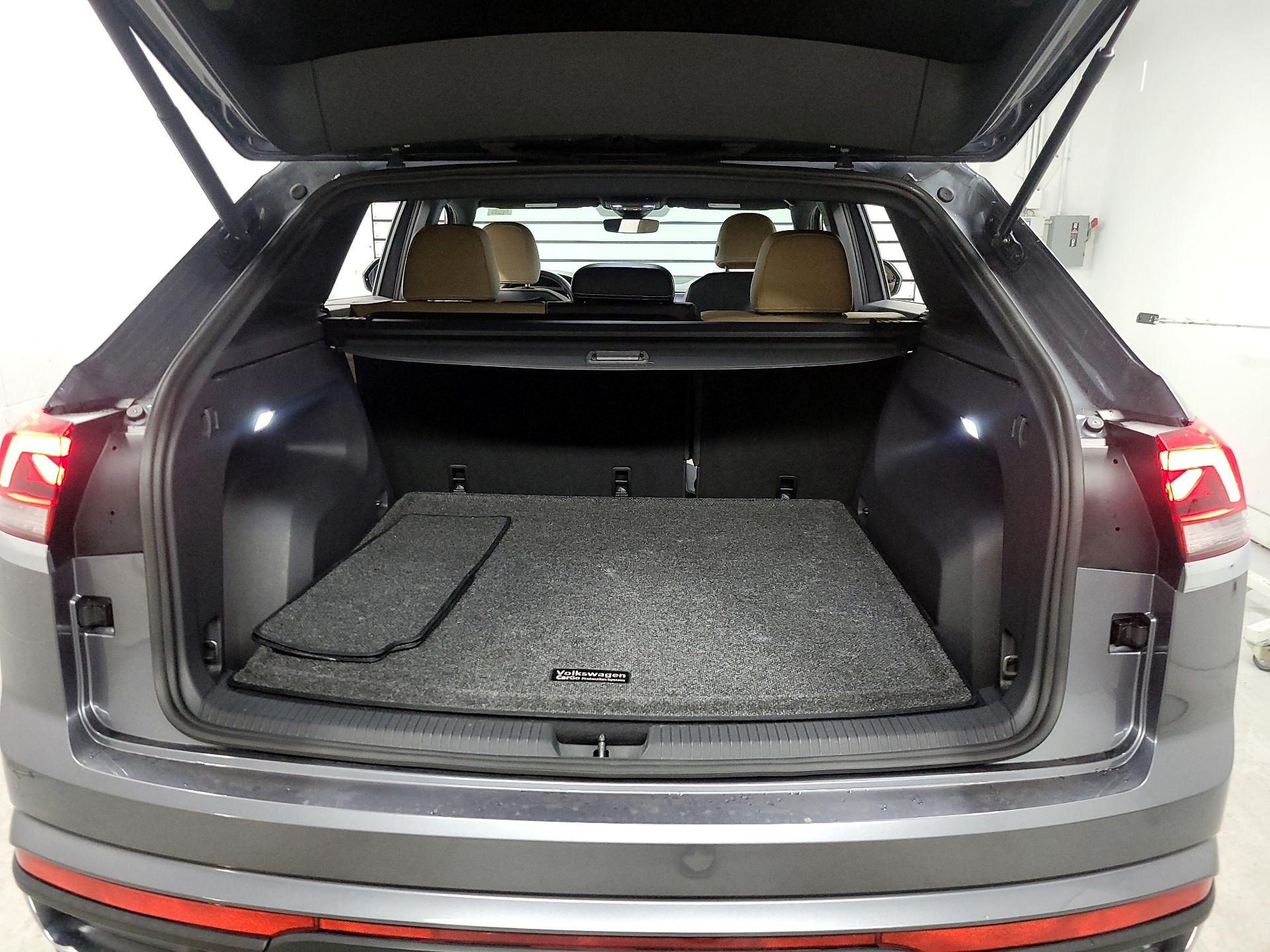 Thumbnail: 2024 Volkswagen Atlas - 16