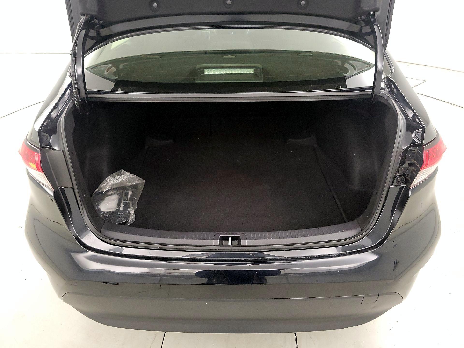 Thumbnail: 2023 Toyota Corolla - 20