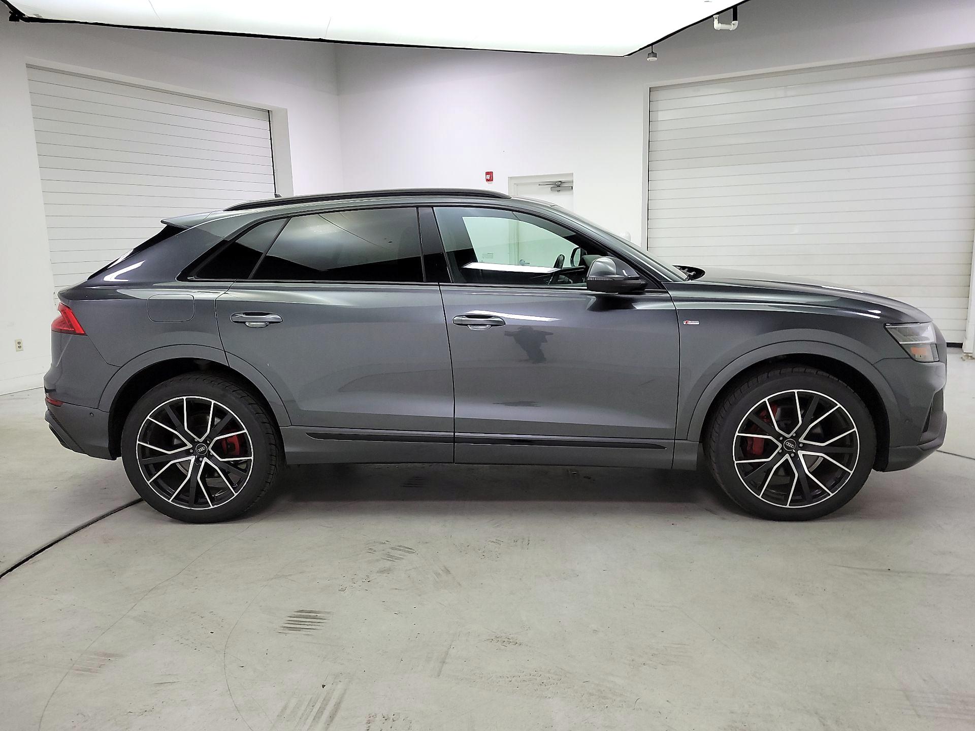Thumbnail: 2021 Audi Q8 - 4