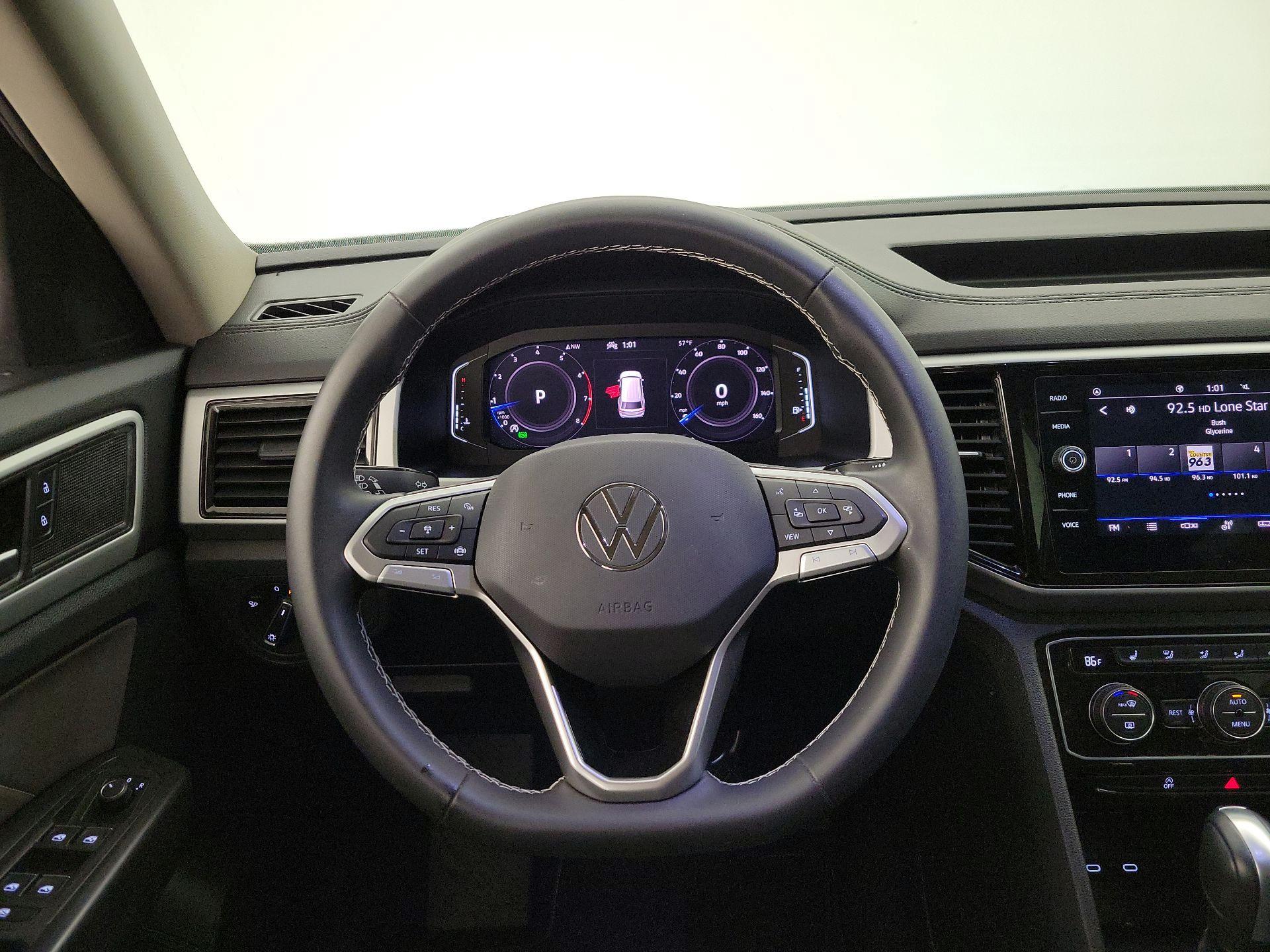 Thumbnail: 2023 Volkswagen Atlas - 10