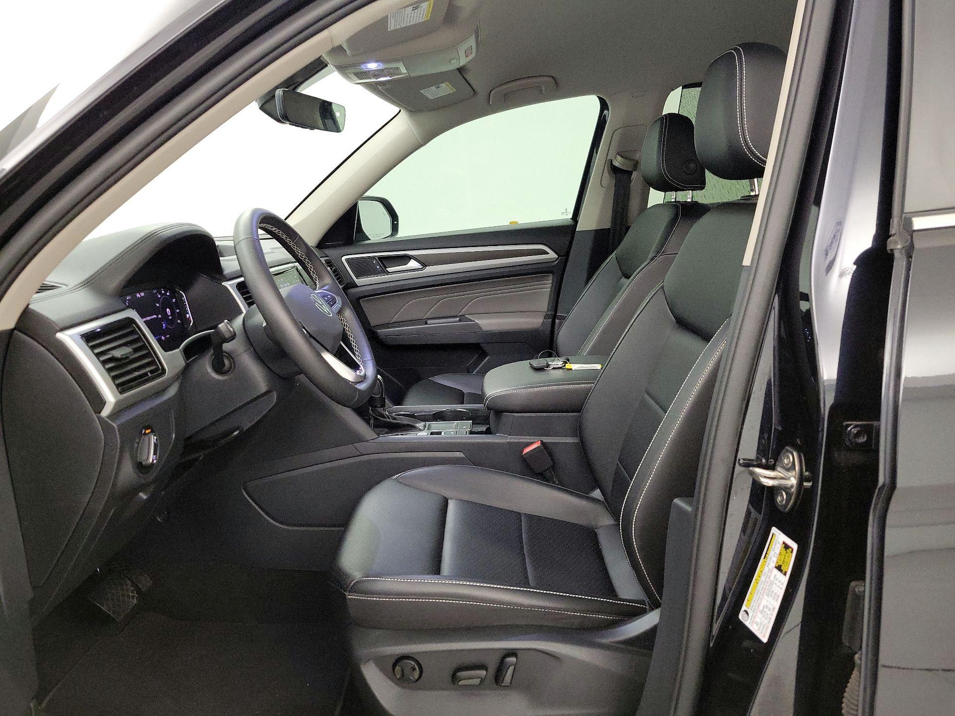 Thumbnail: 2023 Volkswagen Atlas - 11