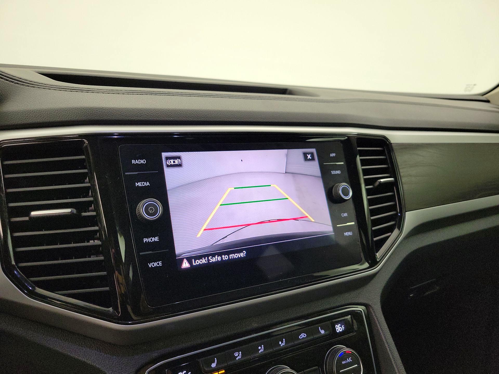 Thumbnail: 2023 Volkswagen Atlas - 14