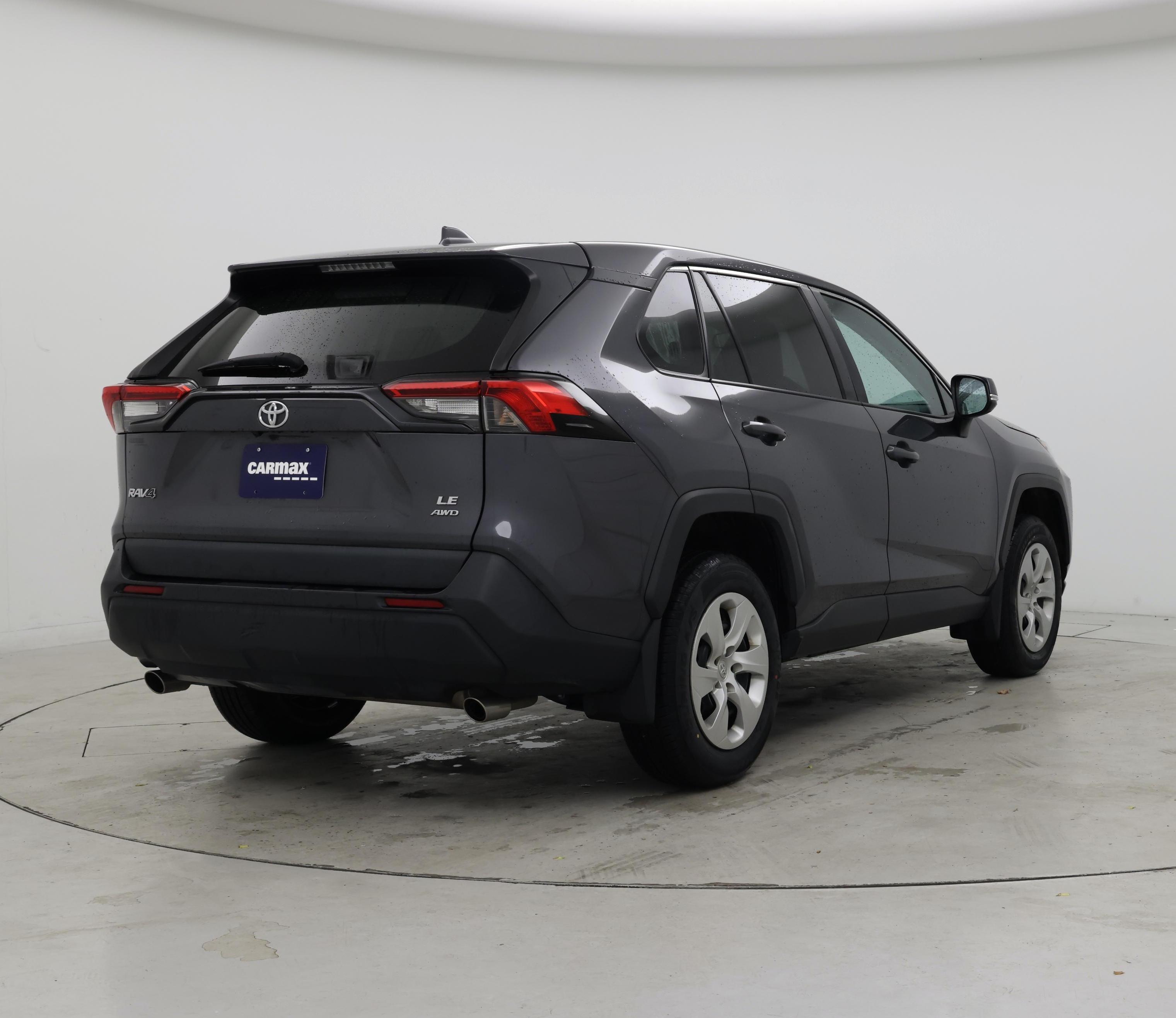 Thumbnail: 2022 Toyota RAV4 - 8