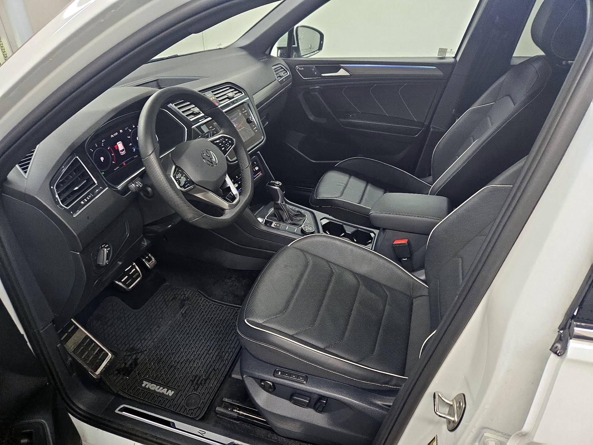 Thumbnail: 2024 Volkswagen Tiguan - 11