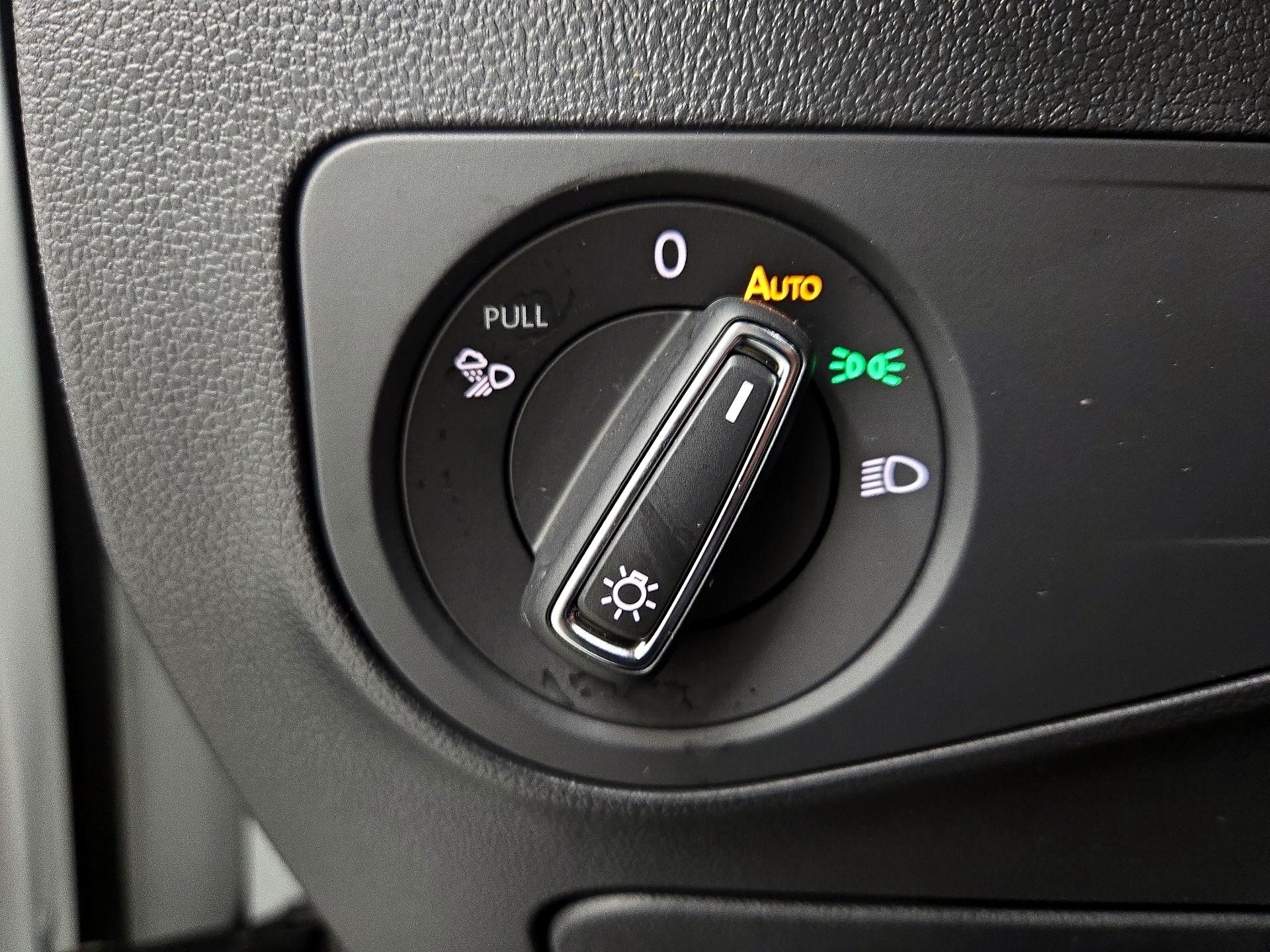 Thumbnail: 2024 Volkswagen Tiguan - 13