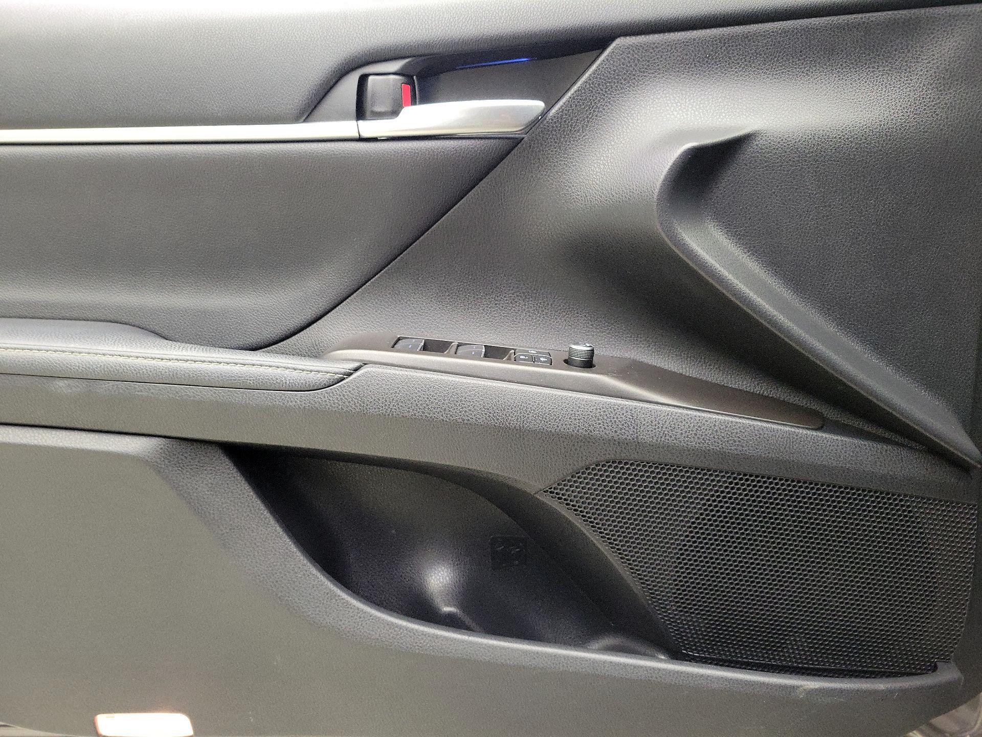 Thumbnail: 2023 Toyota Camry - 12