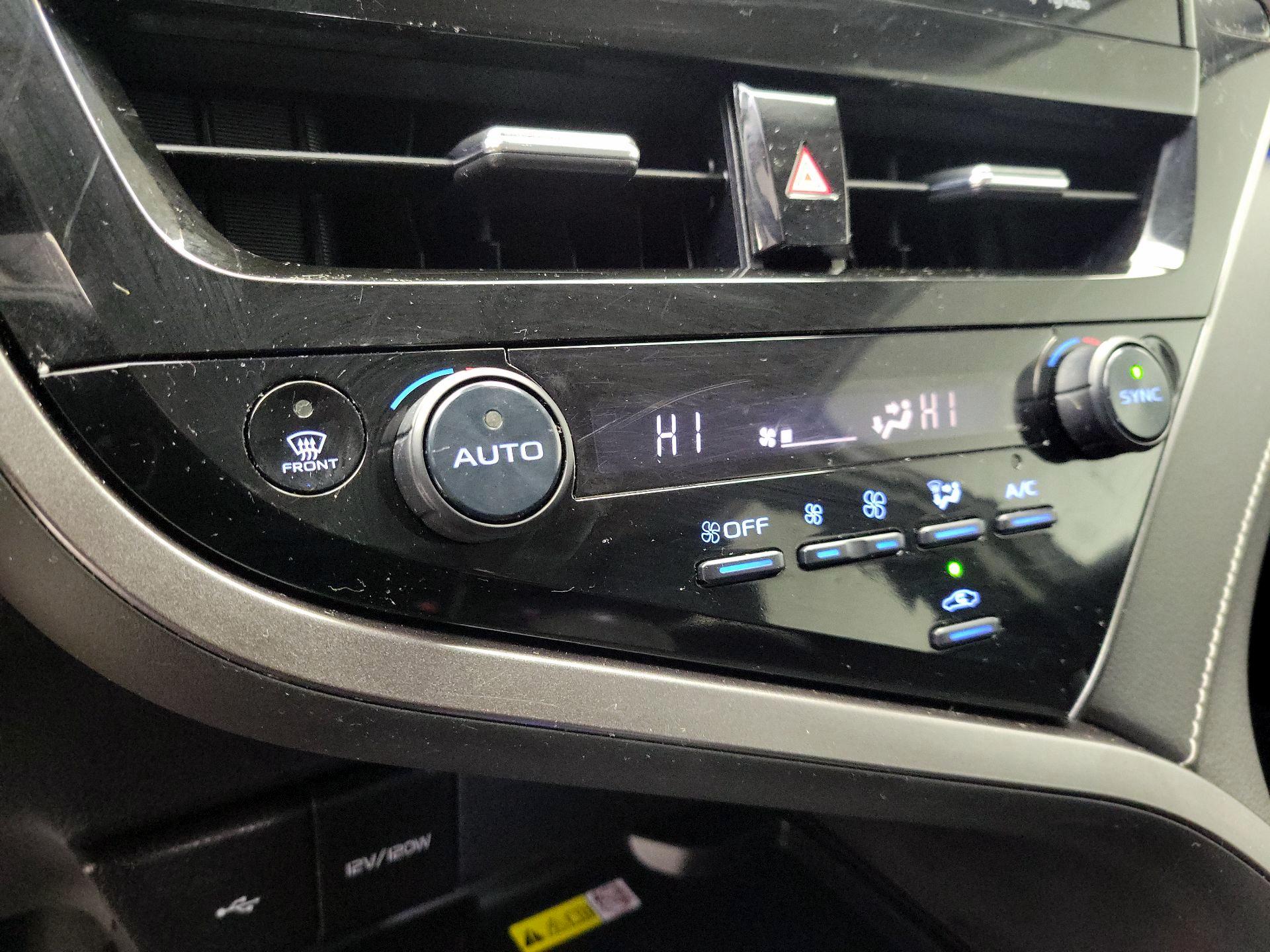 Thumbnail: 2023 Toyota Camry - 15