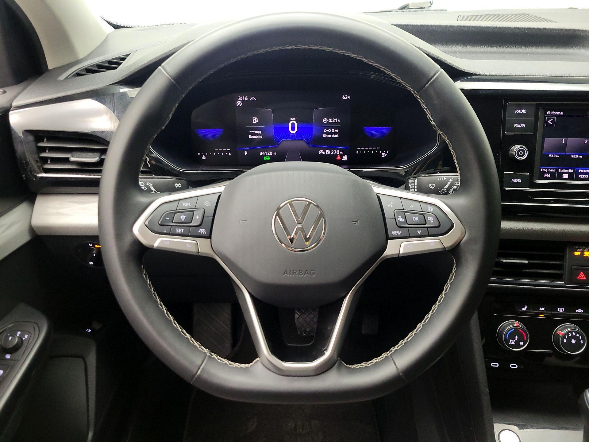 Thumbnail: 2024 Volkswagen Taos - 10