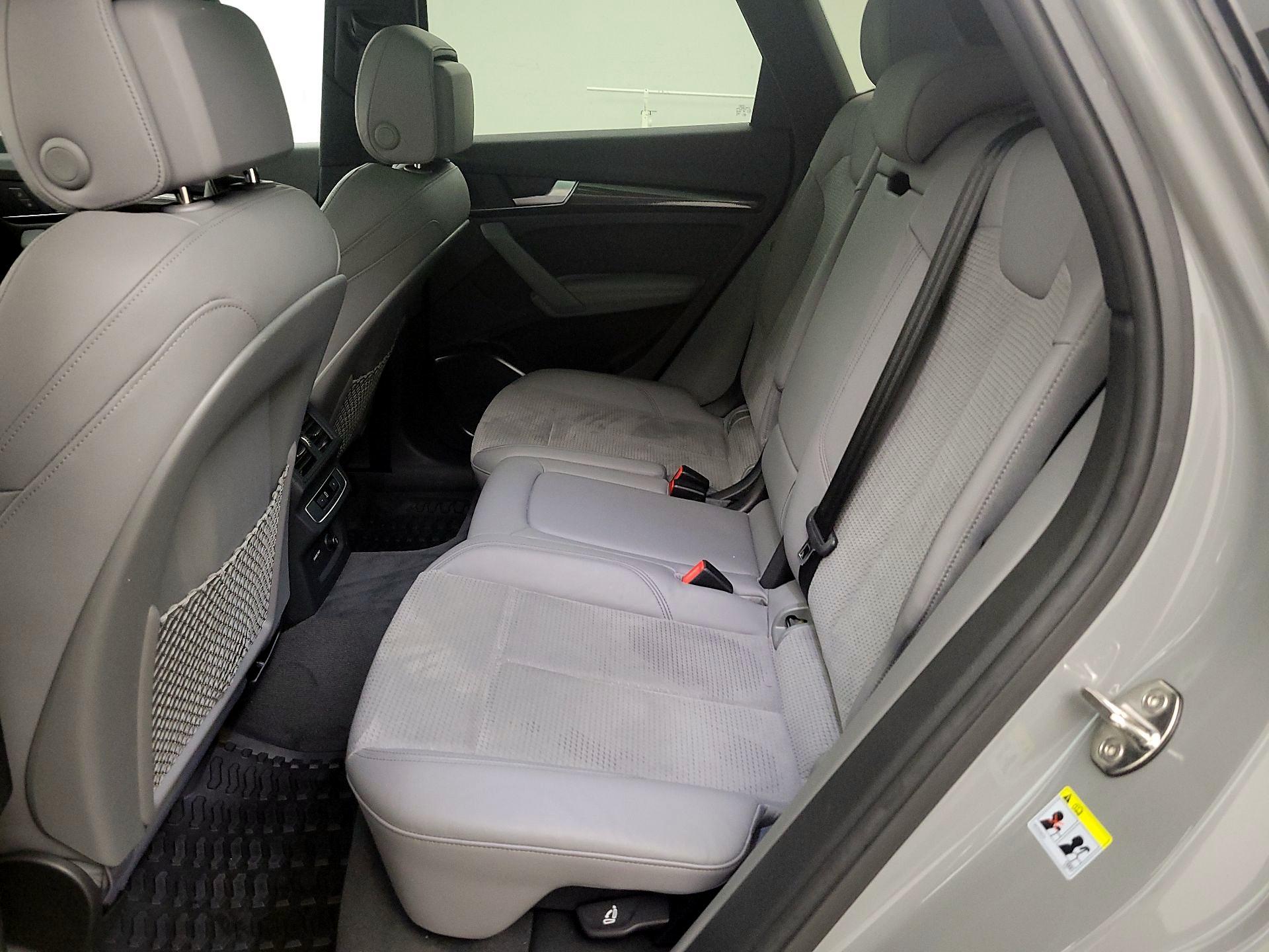 Thumbnail: 2022 Audi SQ5 - 20