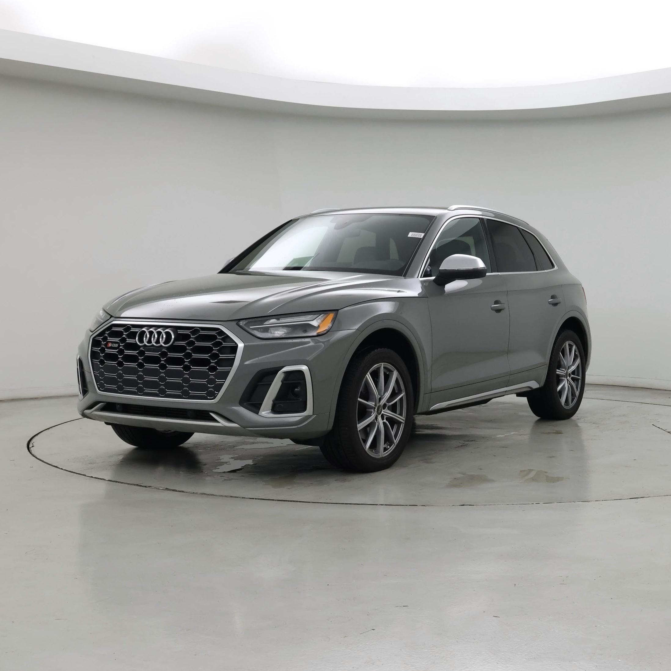 Thumbnail: 2022 Audi SQ5 - 4