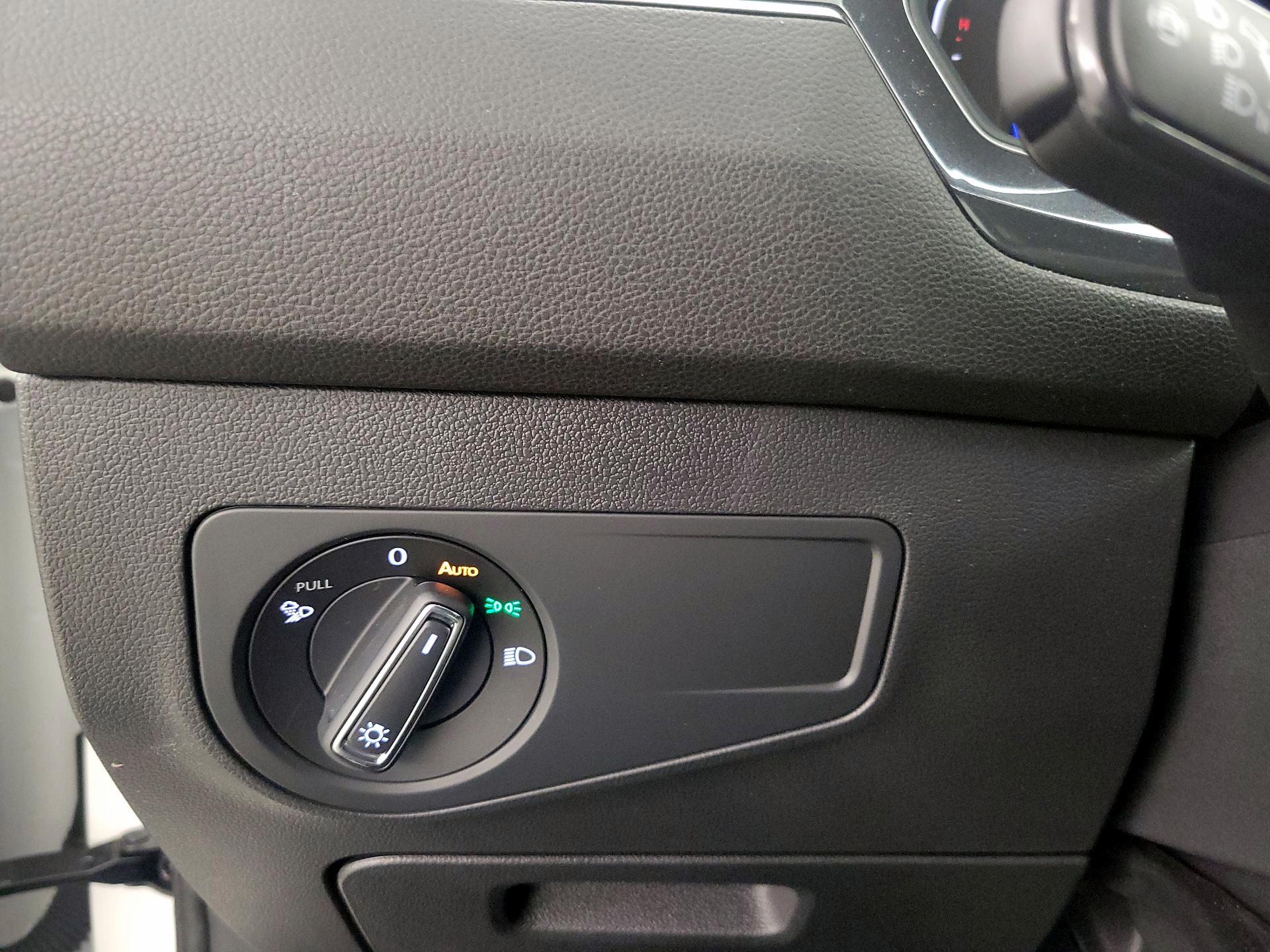 Thumbnail: 2024 Volkswagen Tiguan - 13