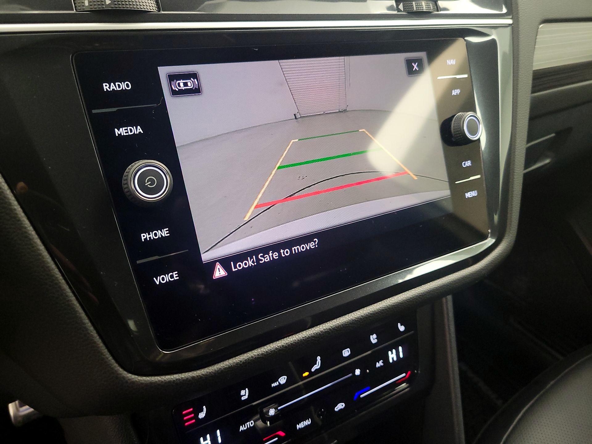 Thumbnail: 2024 Volkswagen Tiguan - 14