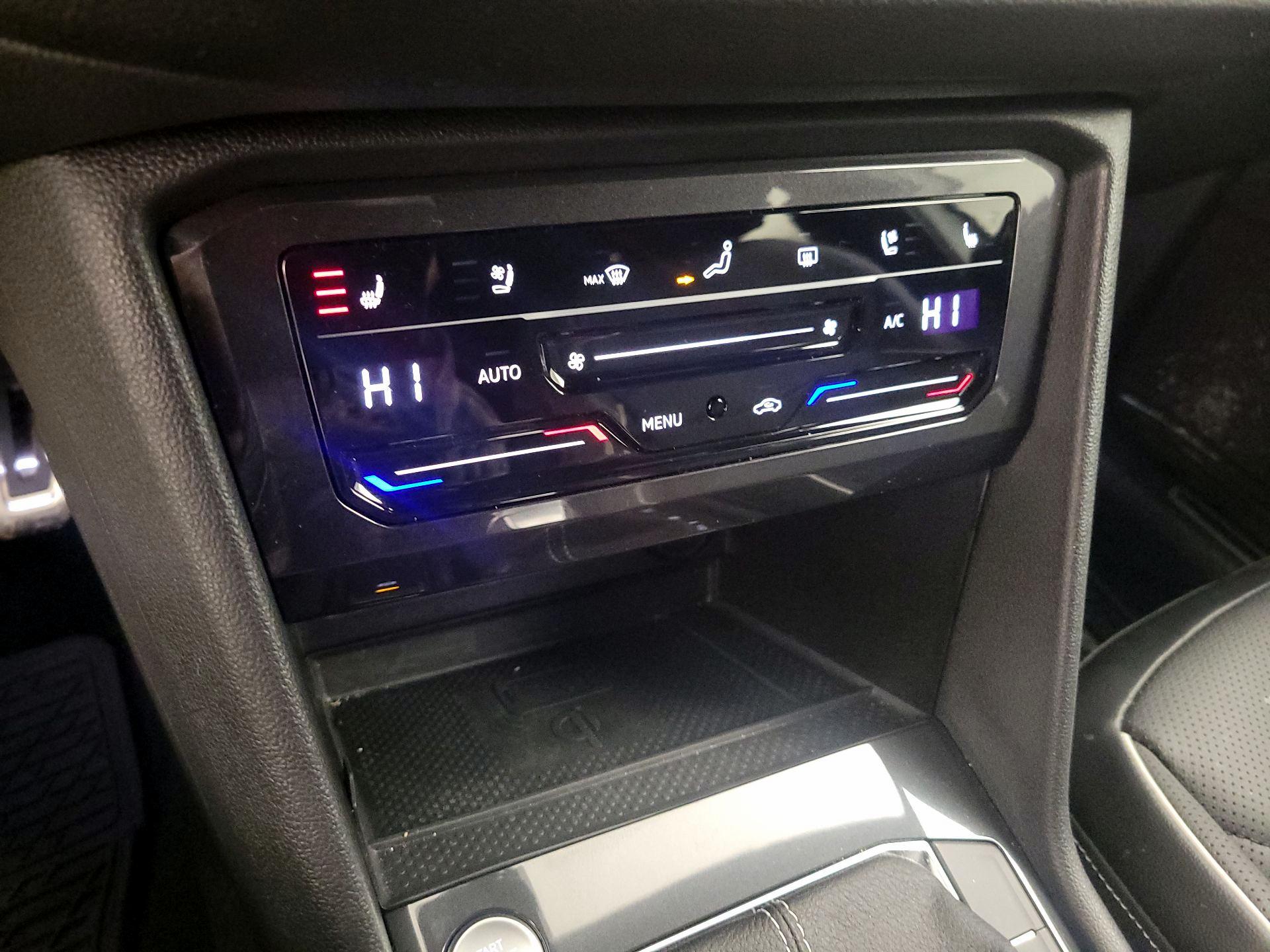 Thumbnail: 2024 Volkswagen Tiguan - 16