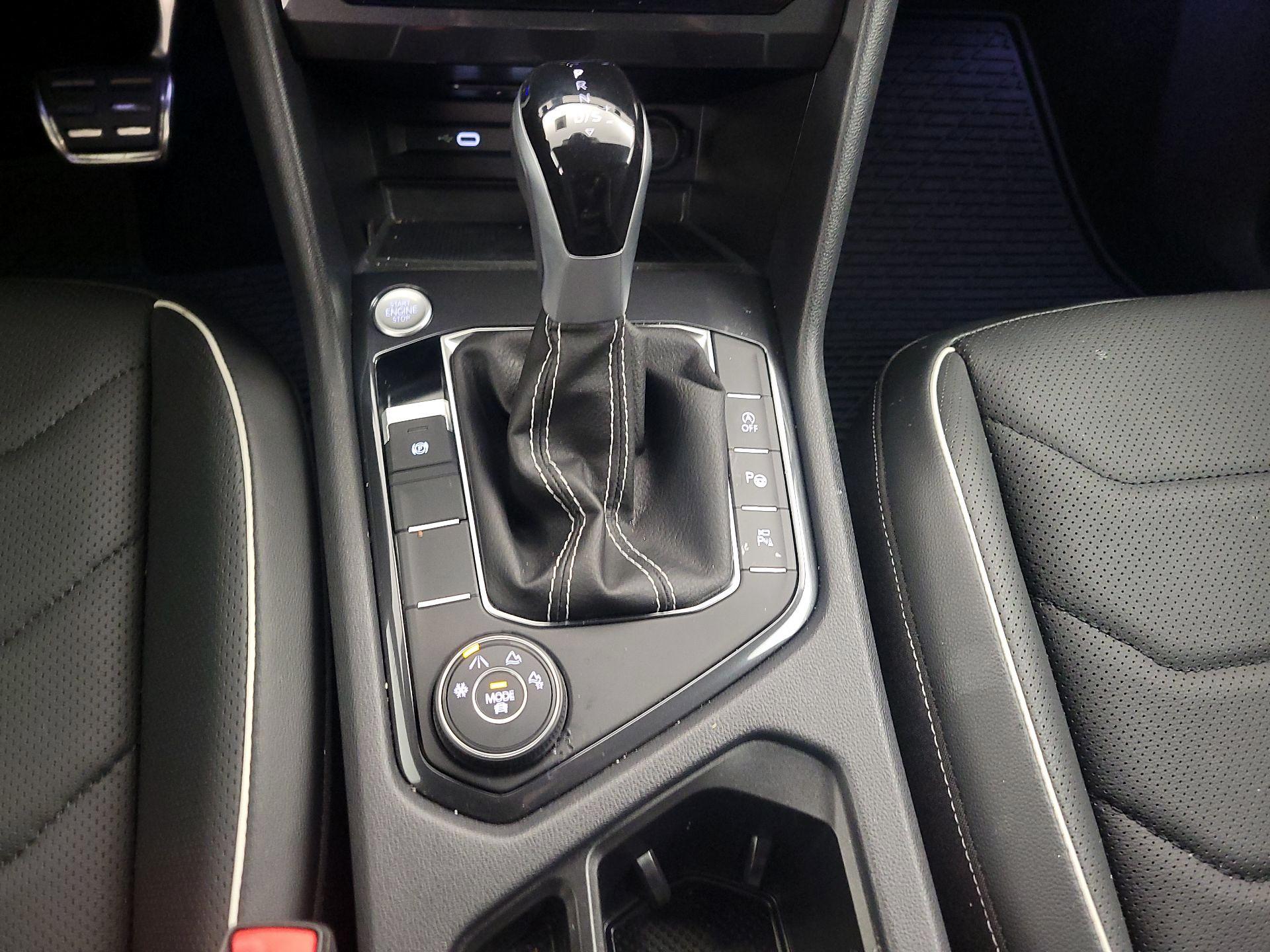 Thumbnail: 2024 Volkswagen Tiguan - 17