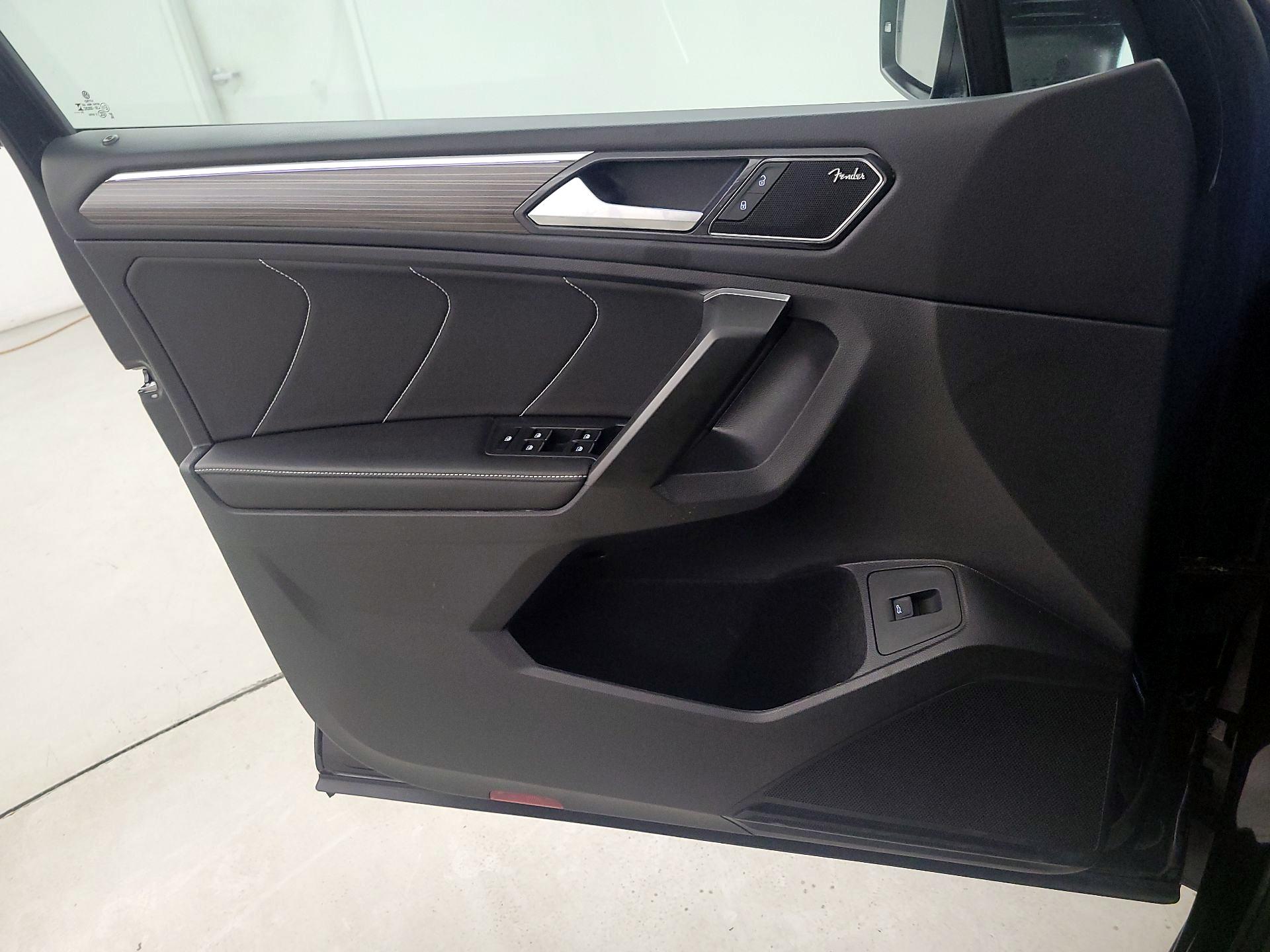 Thumbnail: 2024 Volkswagen Tiguan - 12