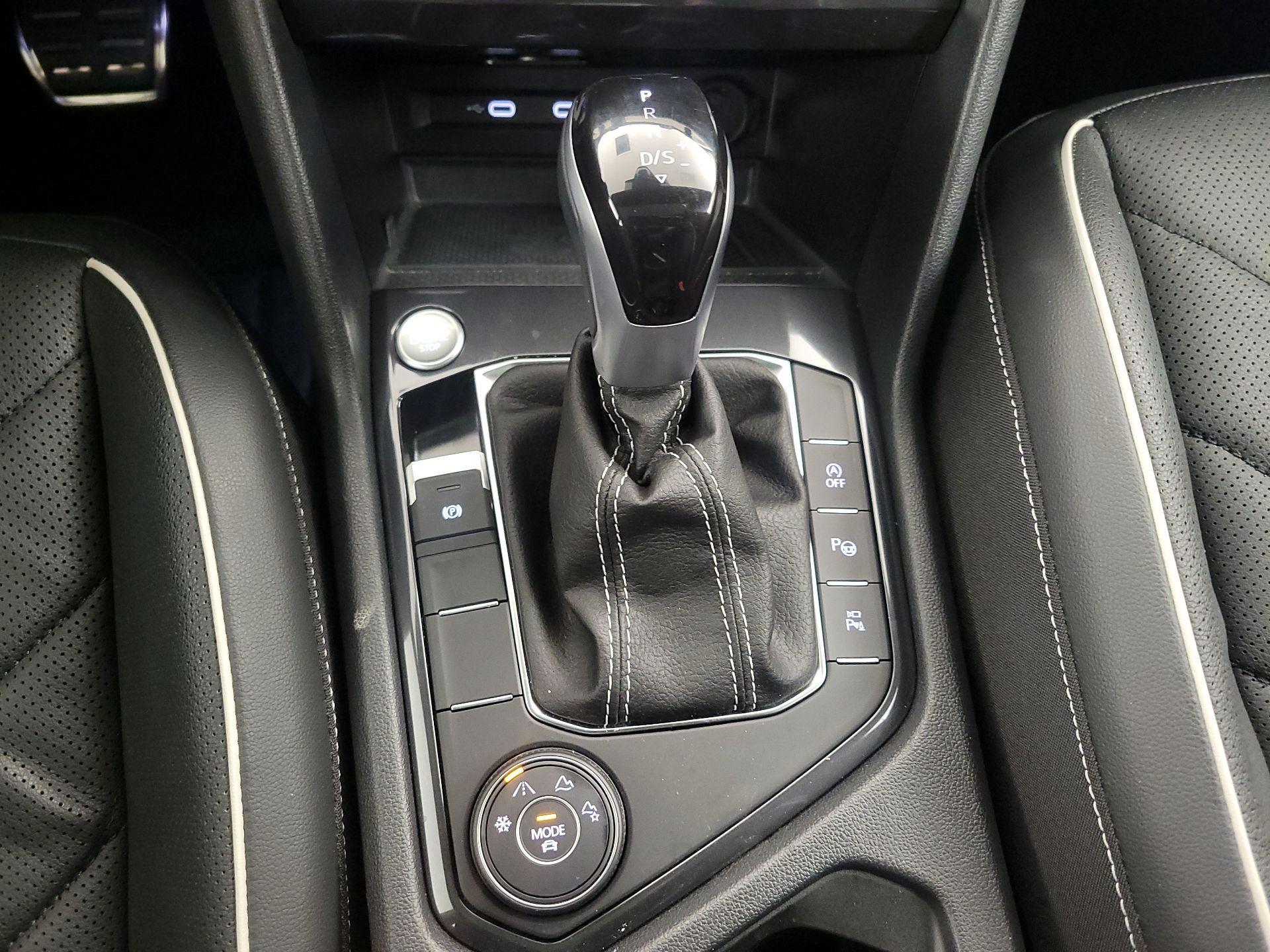 Thumbnail: 2024 Volkswagen Tiguan - 17