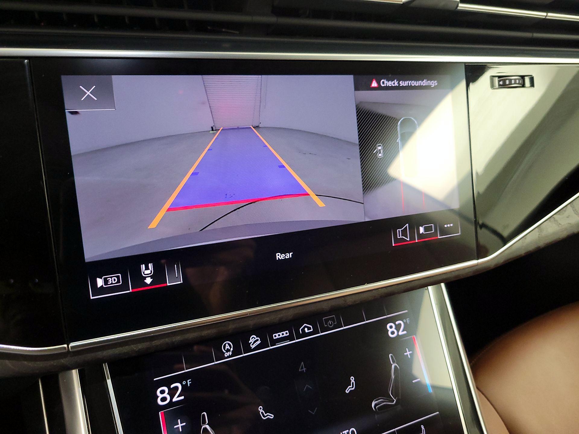 Thumbnail: 2022 Audi Q8 - 15