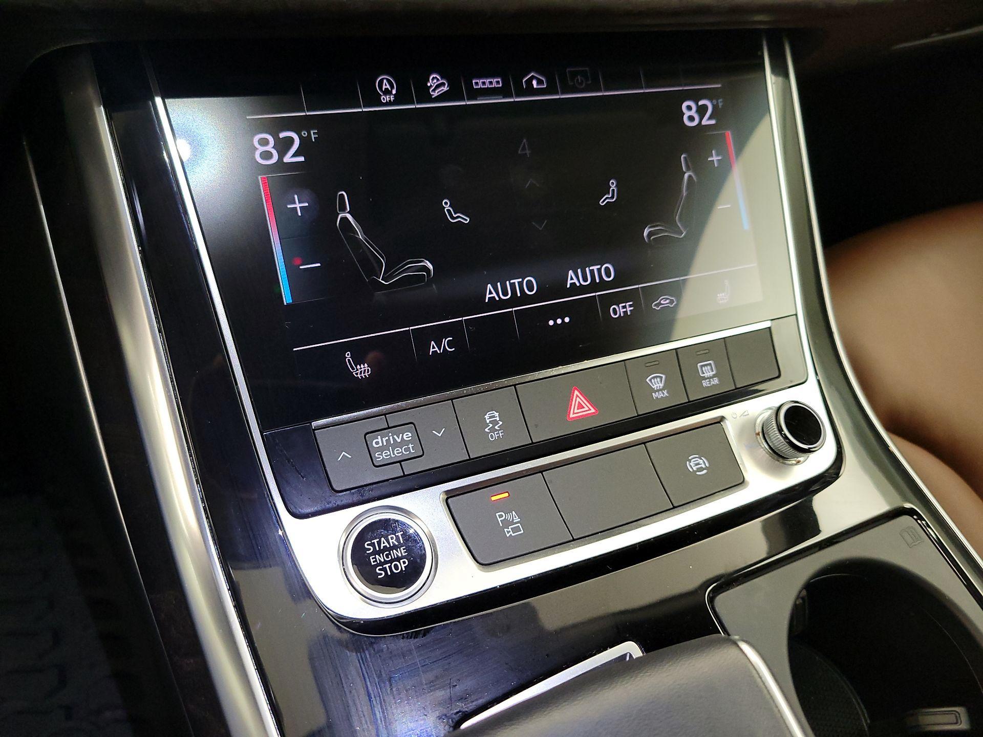 Thumbnail: 2022 Audi Q8 - 17