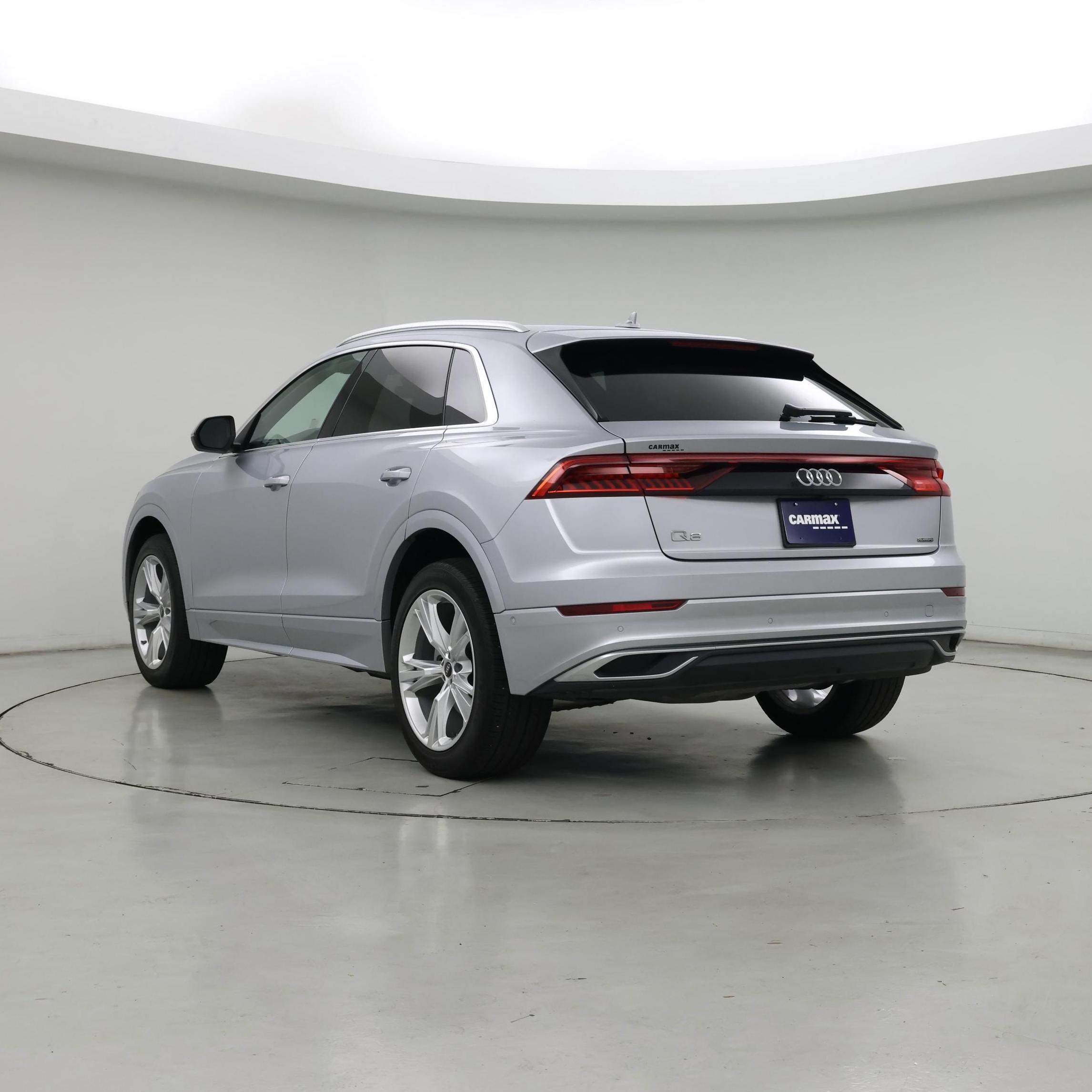 Thumbnail: 2022 Audi Q8 - 2