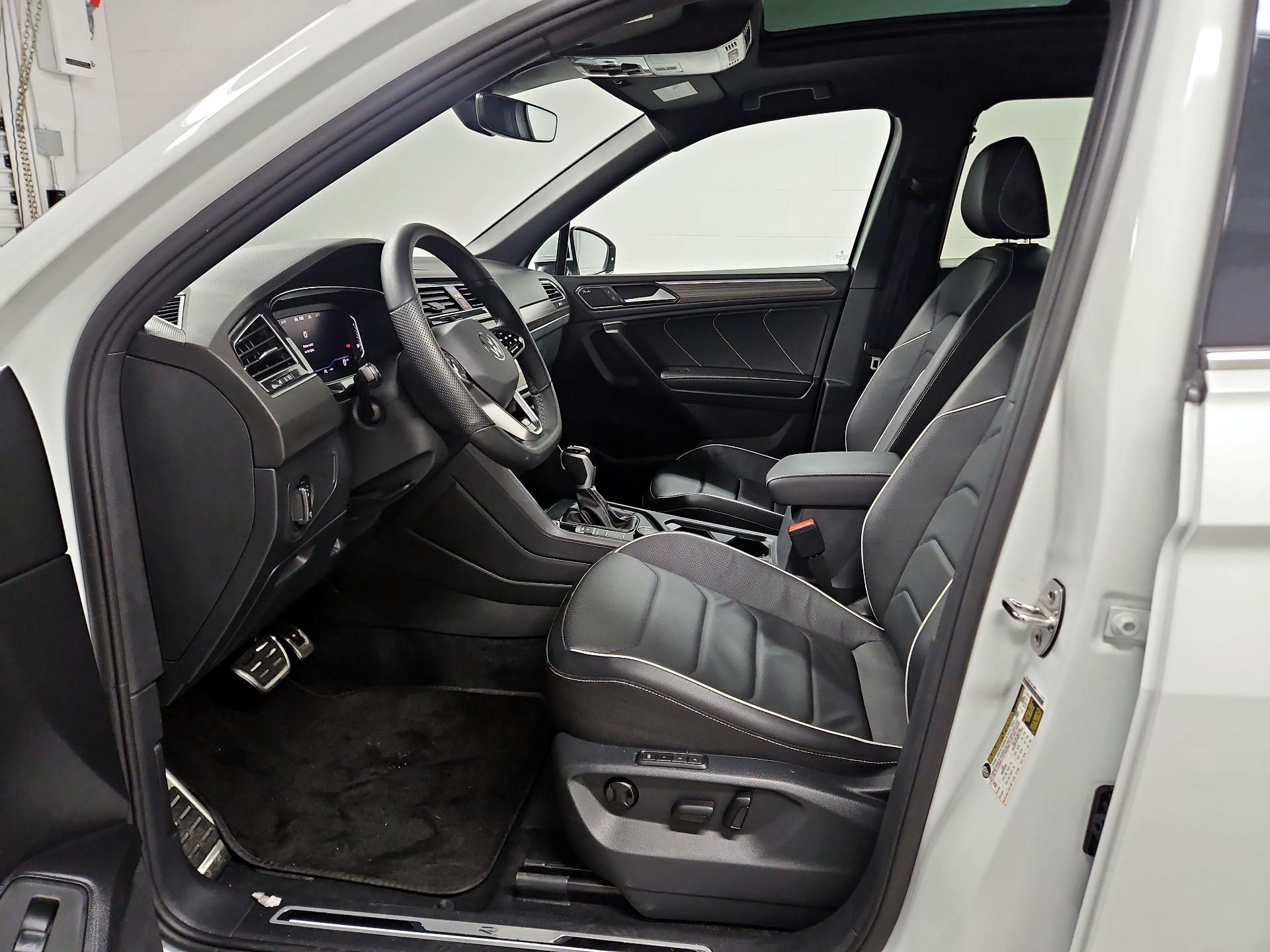 Thumbnail: 2024 Volkswagen Tiguan - 11