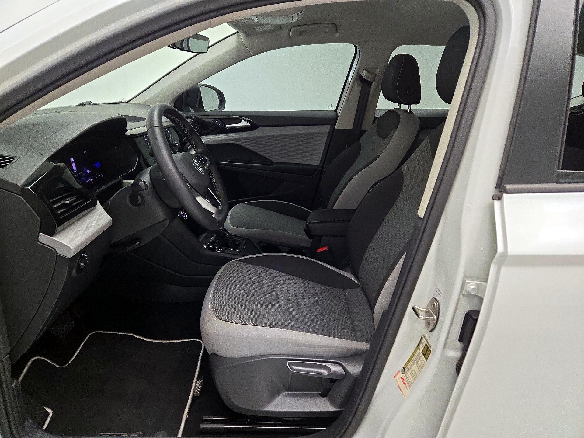 Thumbnail: 2023 Volkswagen Taos - 11