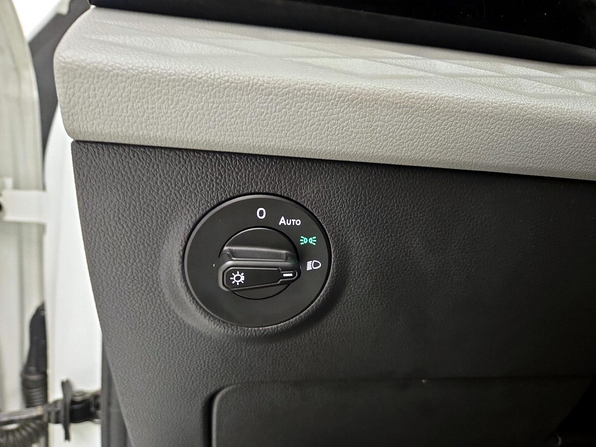 Thumbnail: 2023 Volkswagen Taos - 13