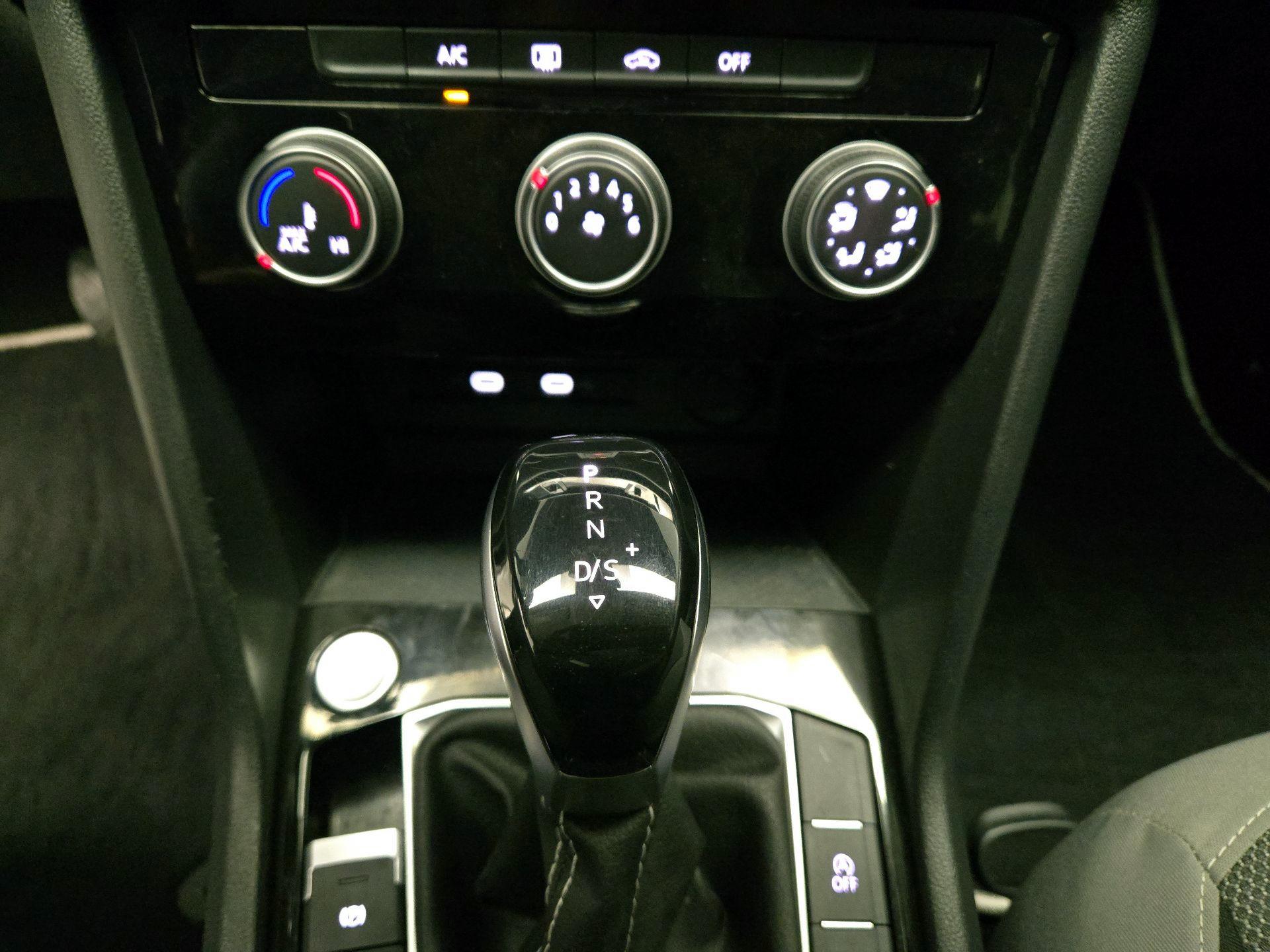 Thumbnail: 2023 Volkswagen Taos - 17