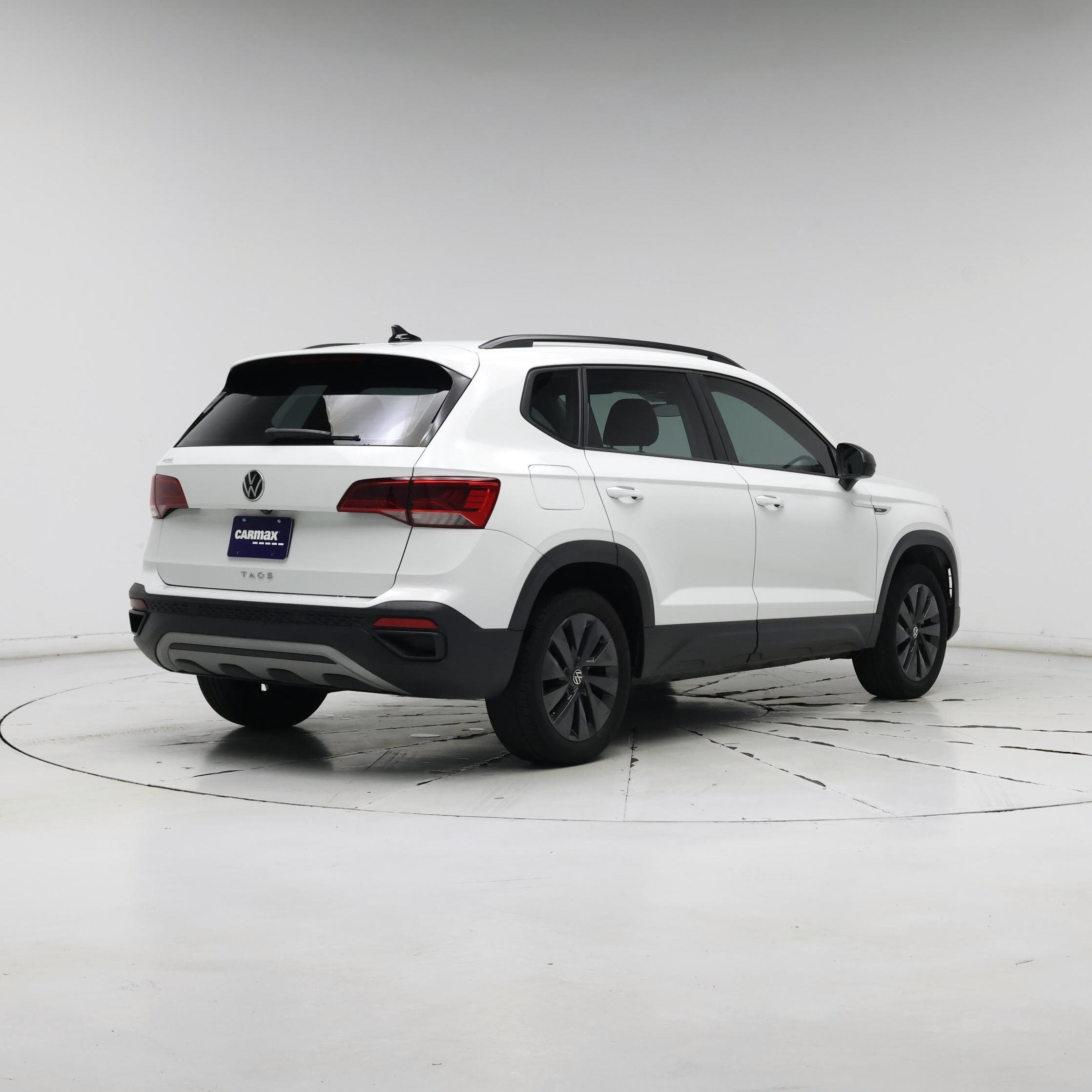 Thumbnail: 2023 Volkswagen Taos - 8