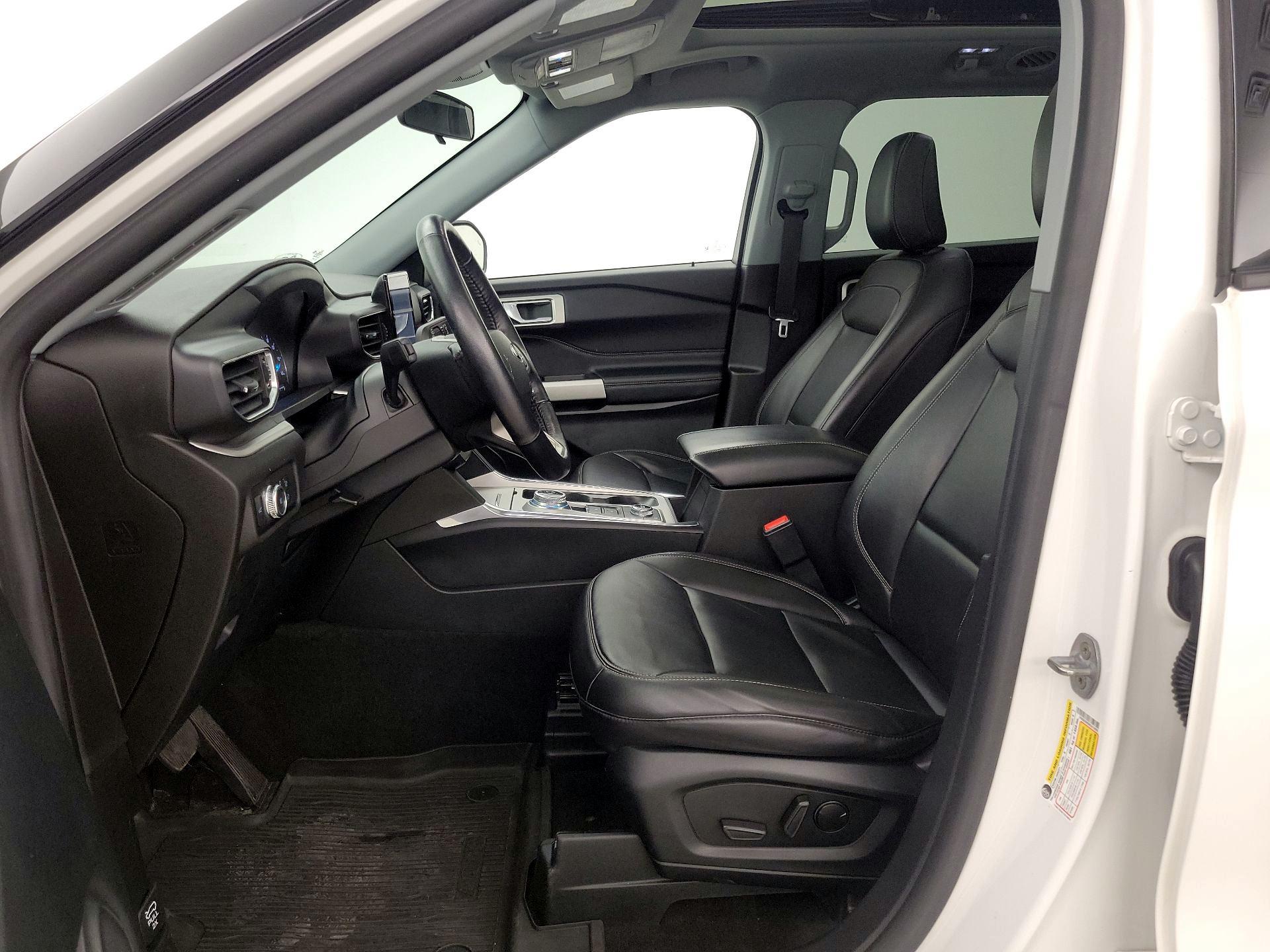 Thumbnail: 2022 Ford Explorer - 11