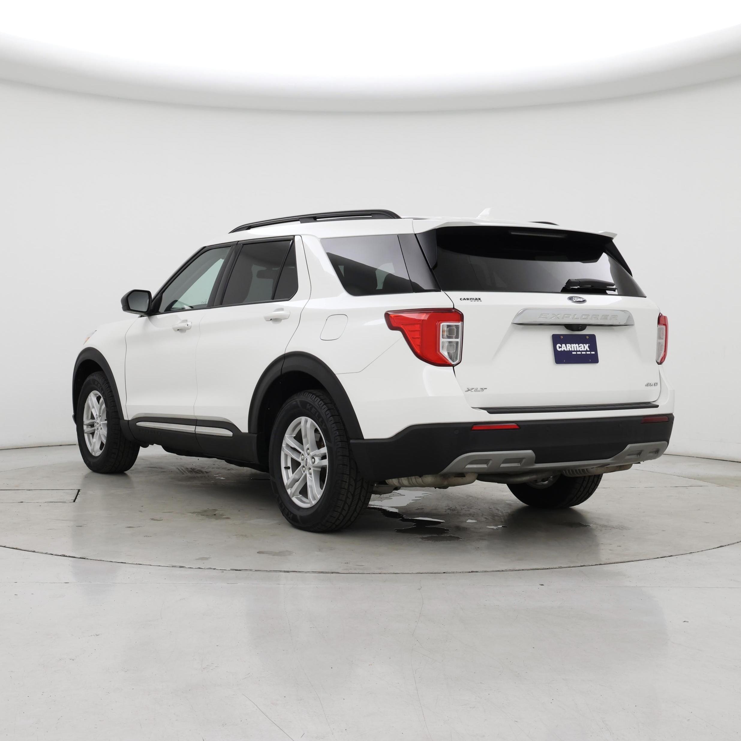 Thumbnail: 2022 Ford Explorer - 2
