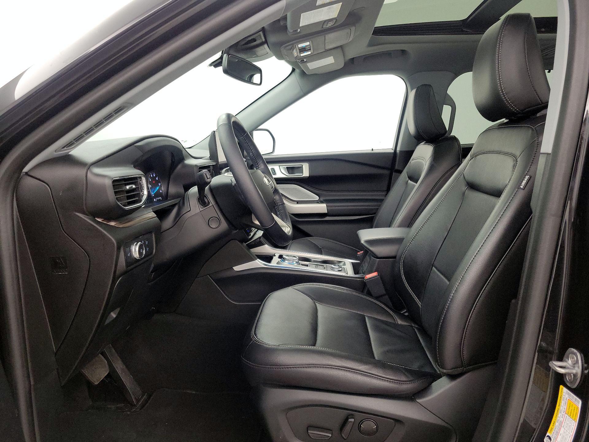 Thumbnail: 2022 Ford Explorer - 11