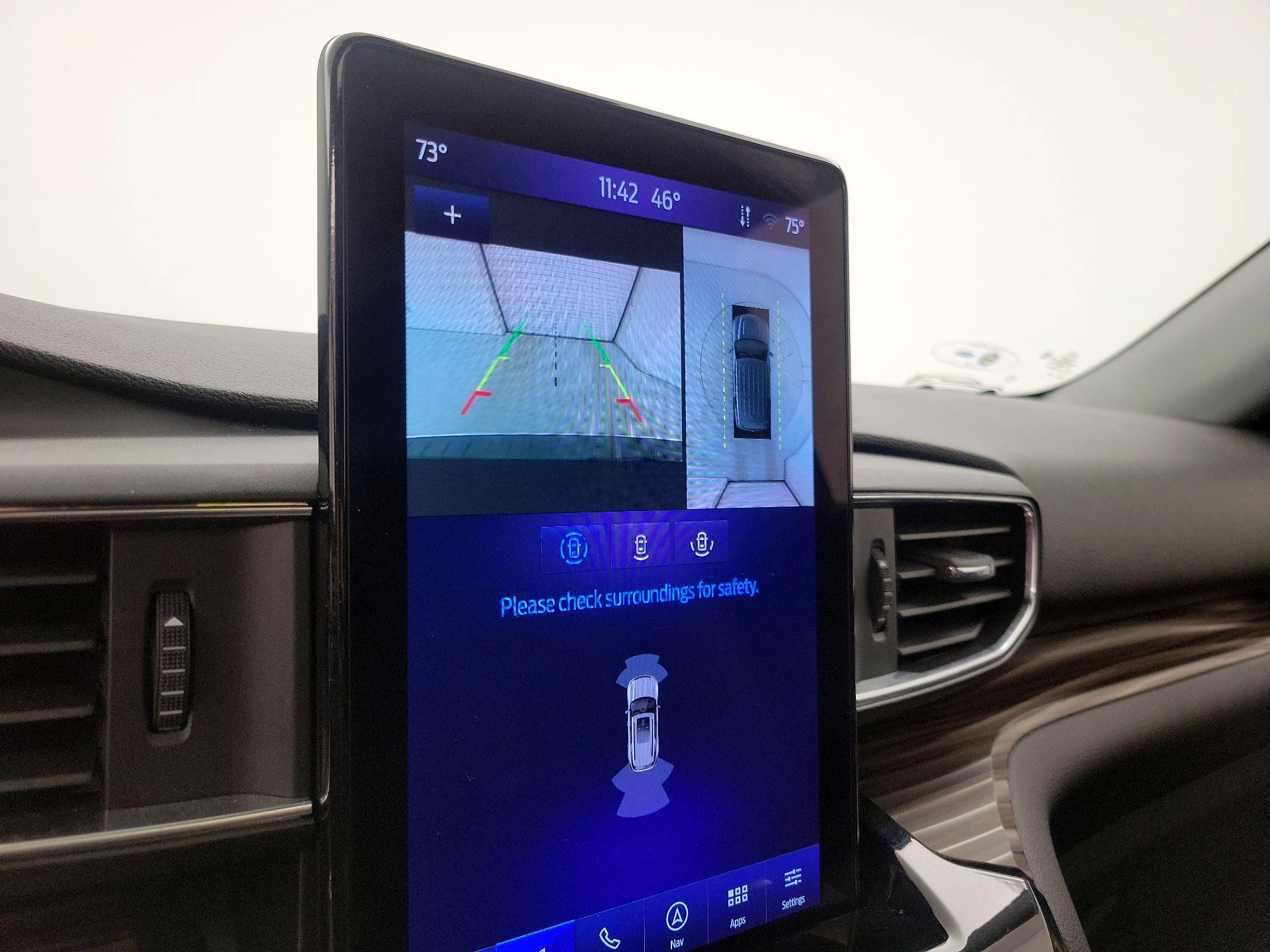 Thumbnail: 2022 Ford Explorer - 15