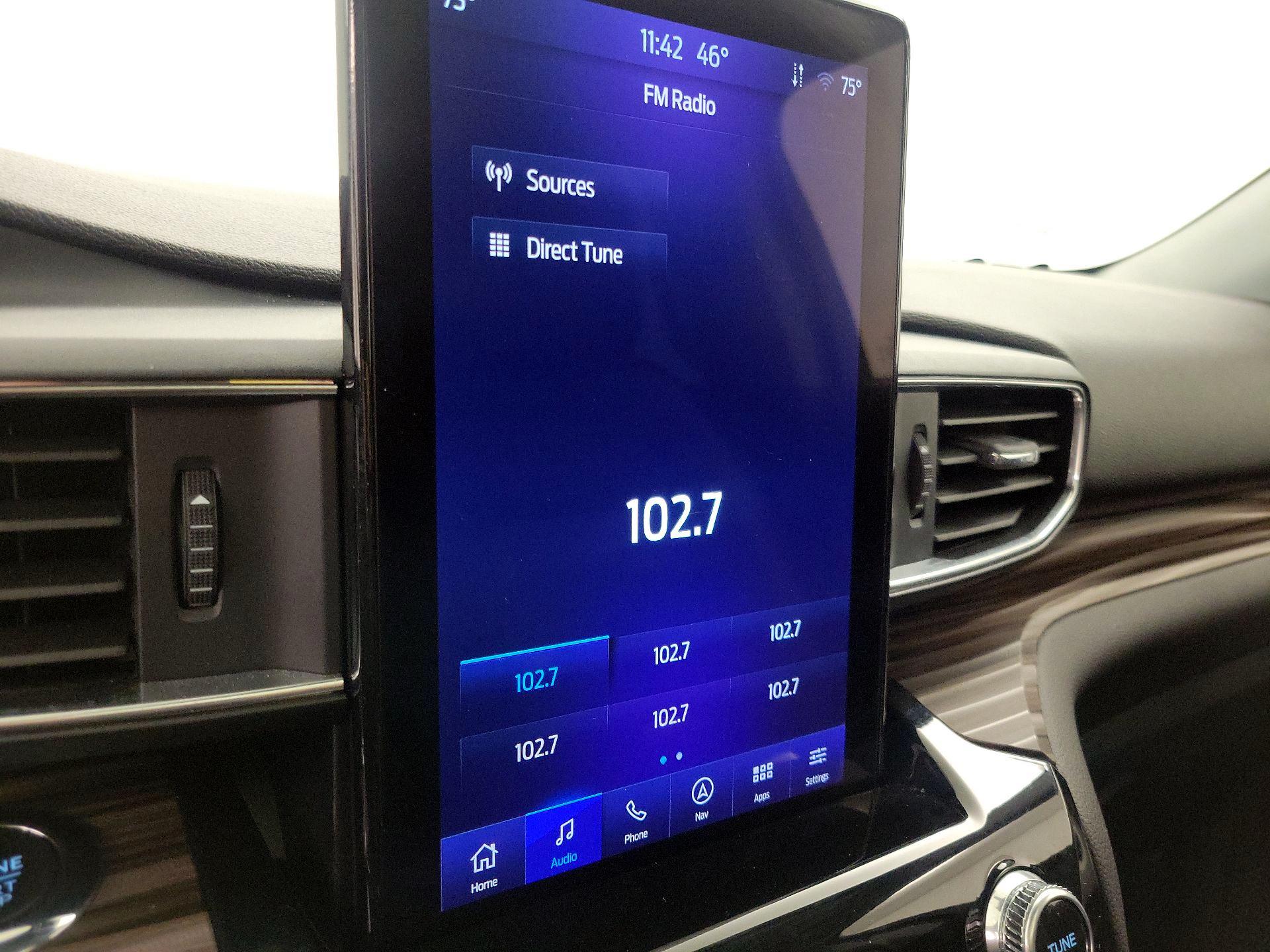 Thumbnail: 2022 Ford Explorer - 16