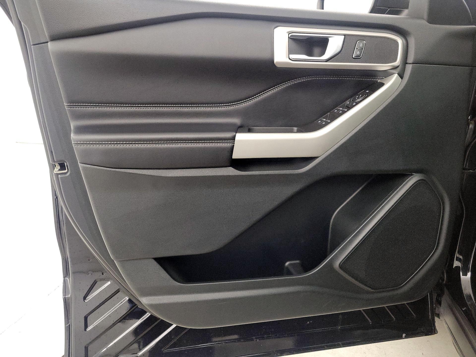 Thumbnail: 2021 Ford Explorer - 12