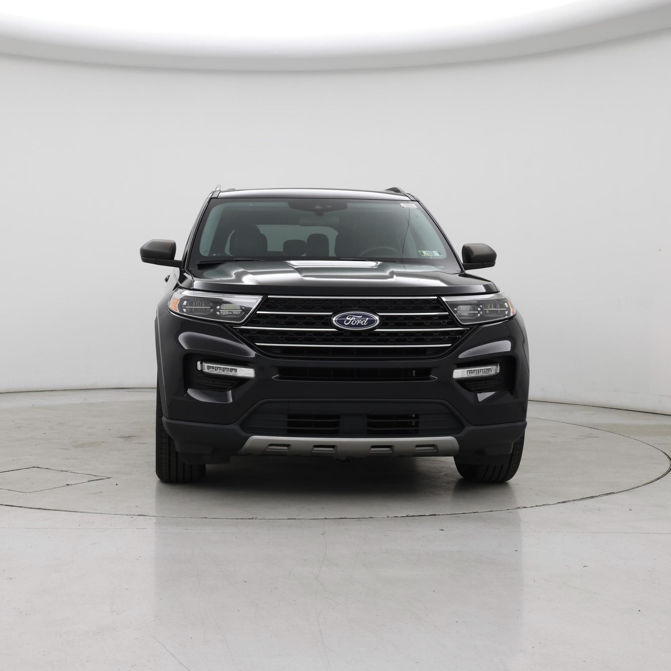 Thumbnail: 2021 Ford Explorer - 5