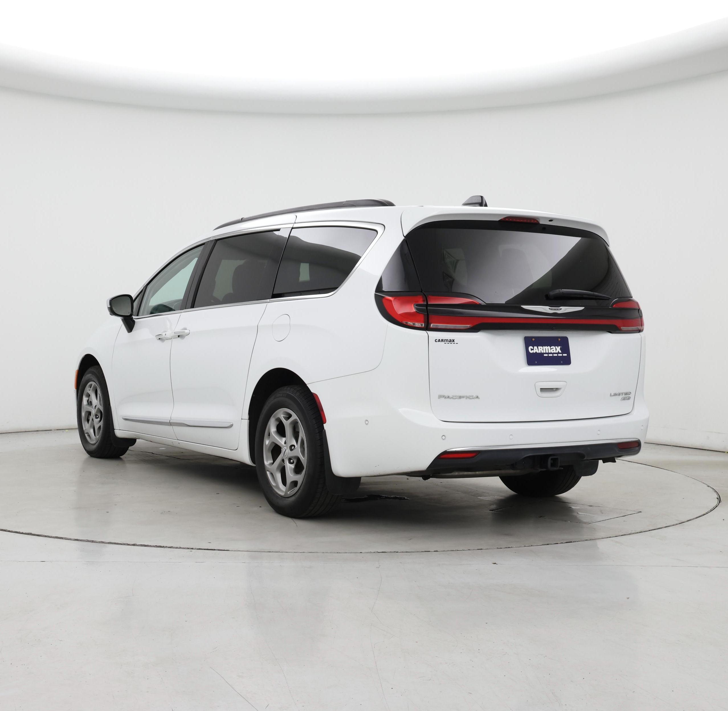 Thumbnail: 2023 Chrysler Pacifica - 2