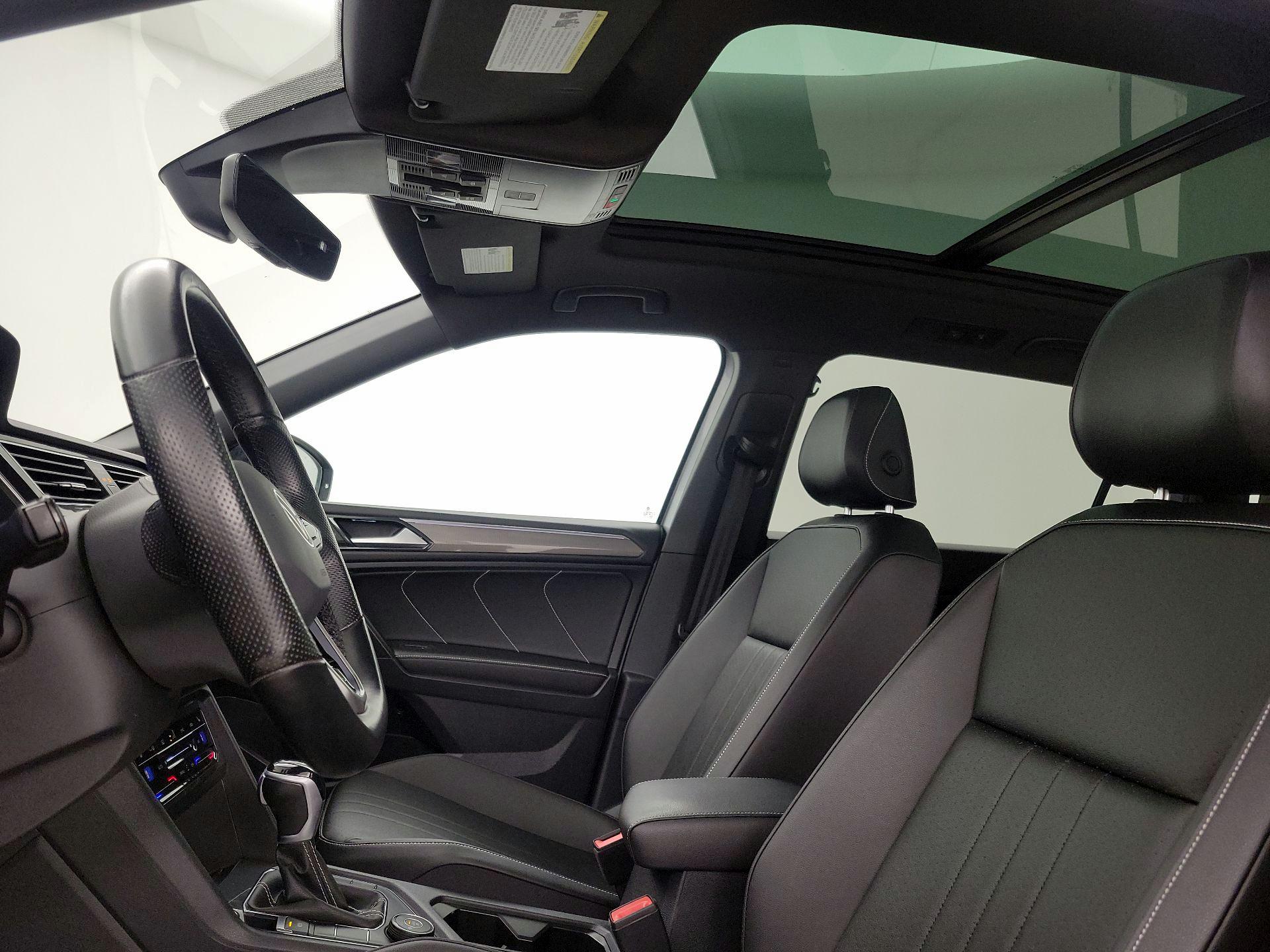 Thumbnail: 2022 Volkswagen Tiguan - 19